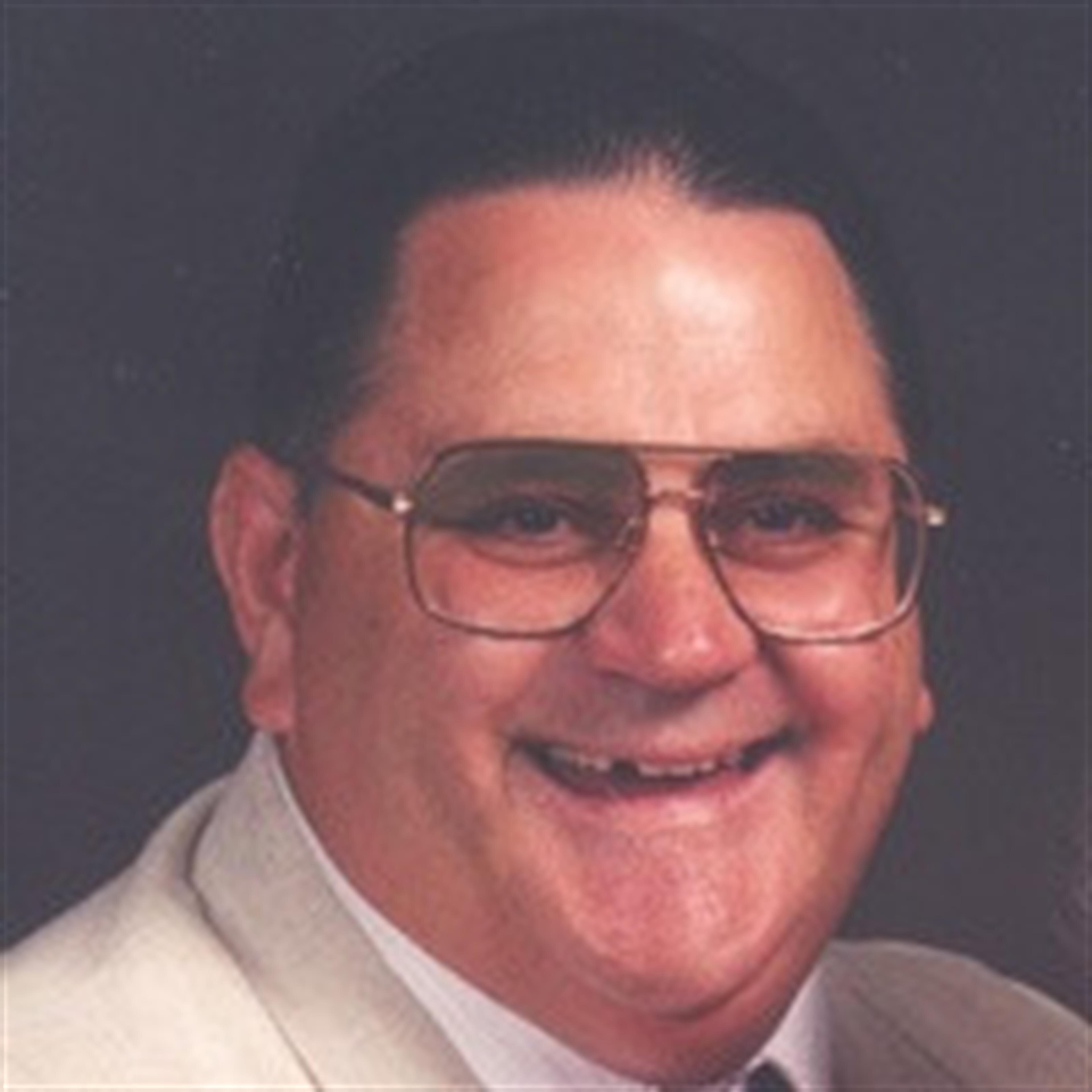 Richard L Willis