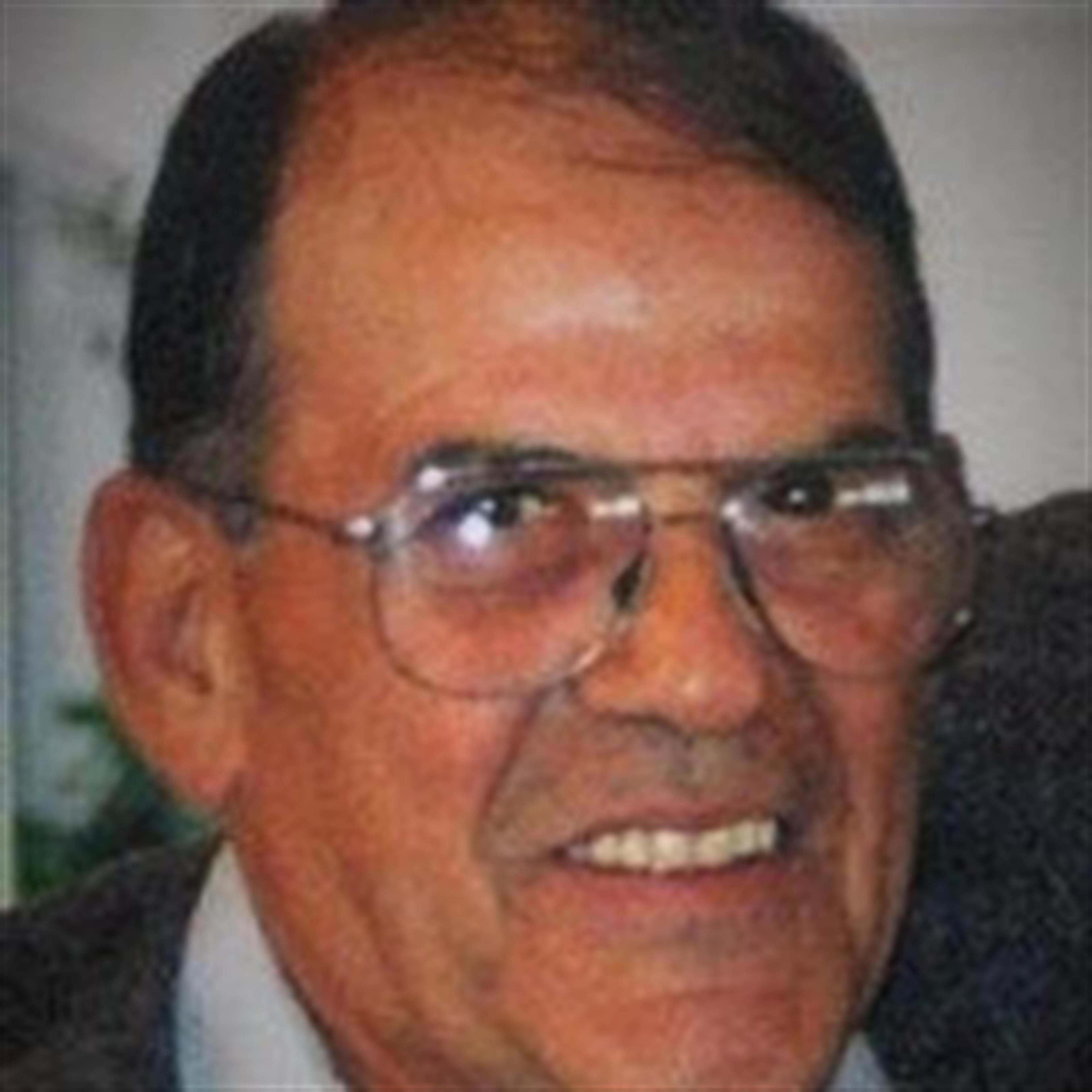 Frank DeCaro, Jr