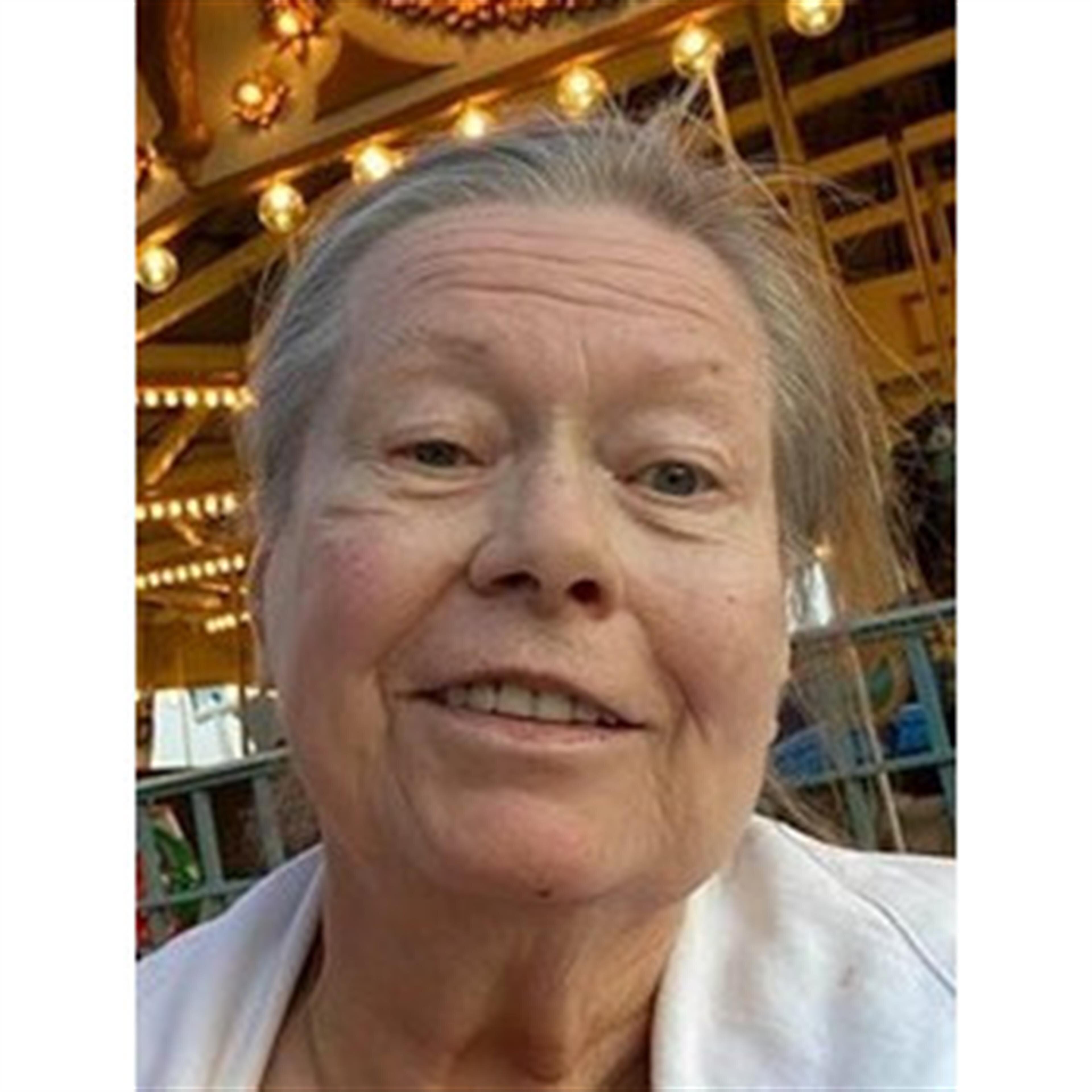 Nadine Marie Staraitis