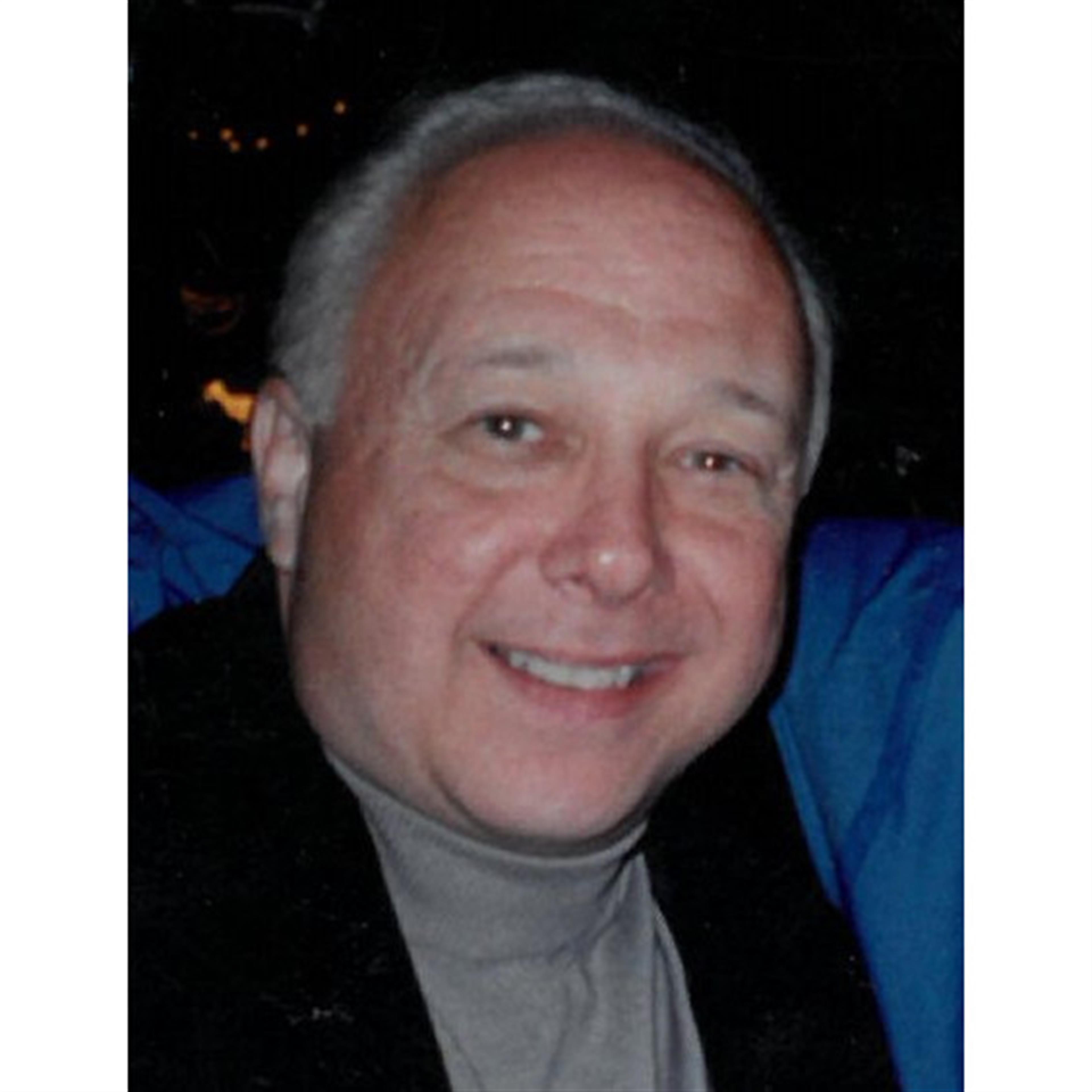 Thomas R. Holloran's obituary picture