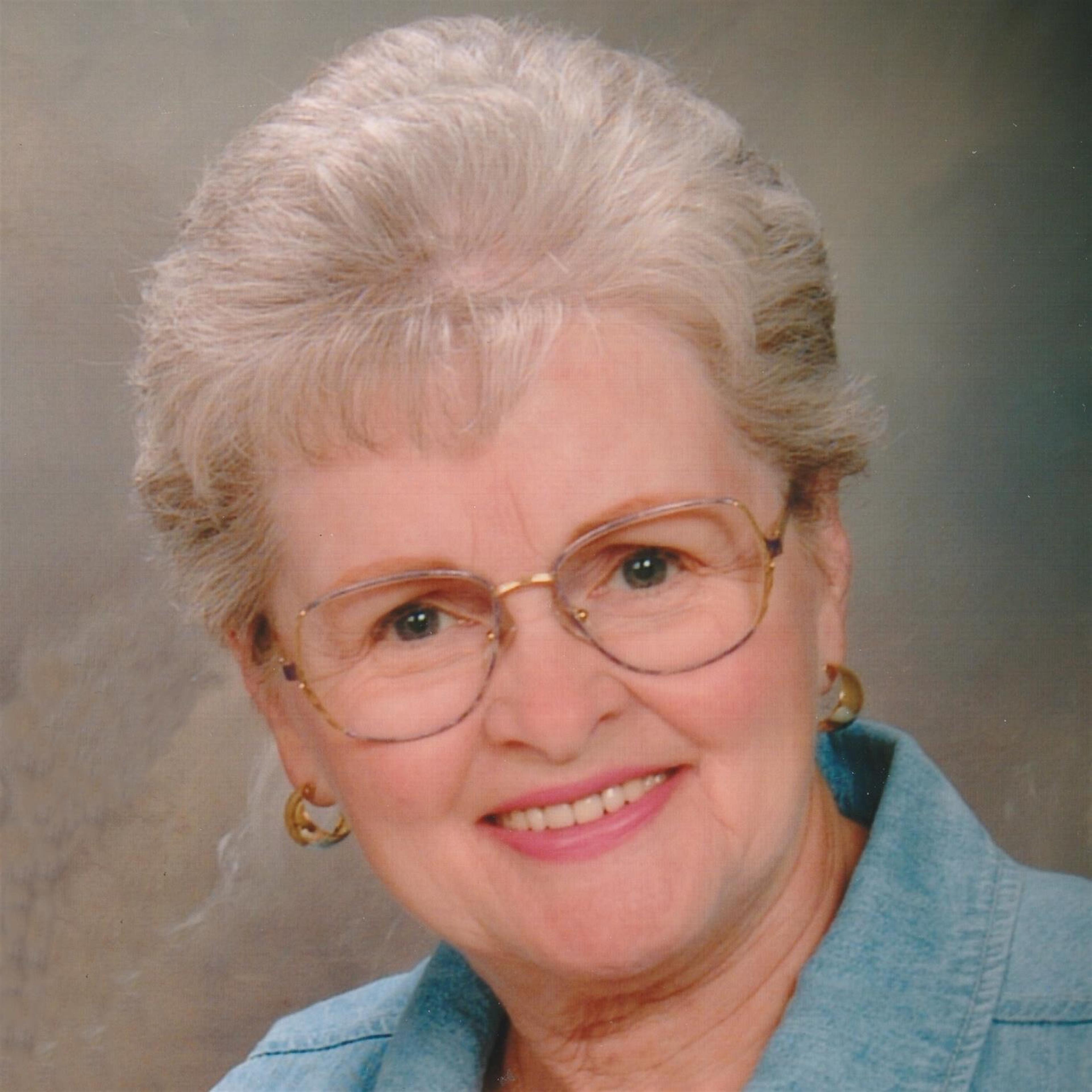 Evelyn Louise Blackstone