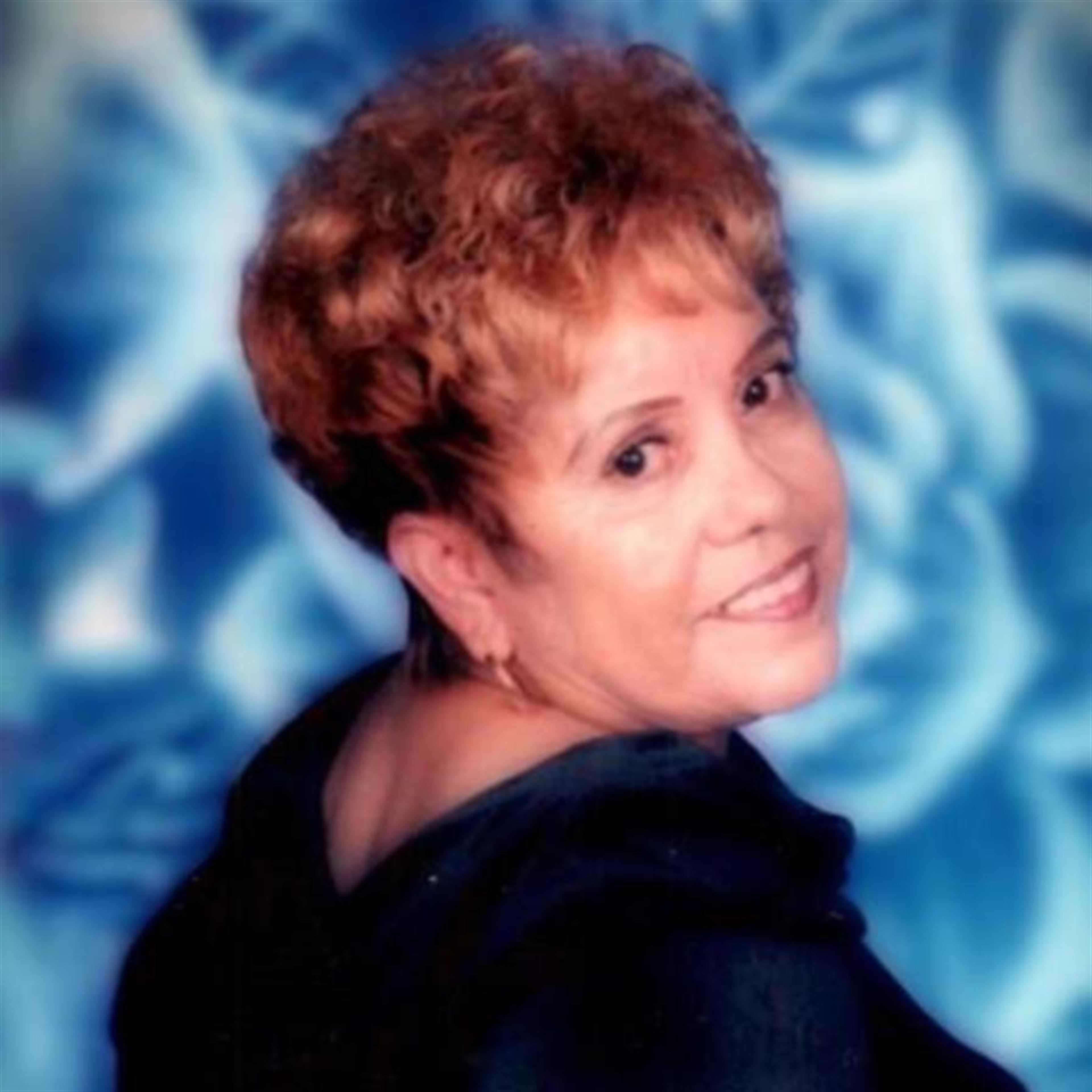 Manuela Flores Mermella's obituary picture