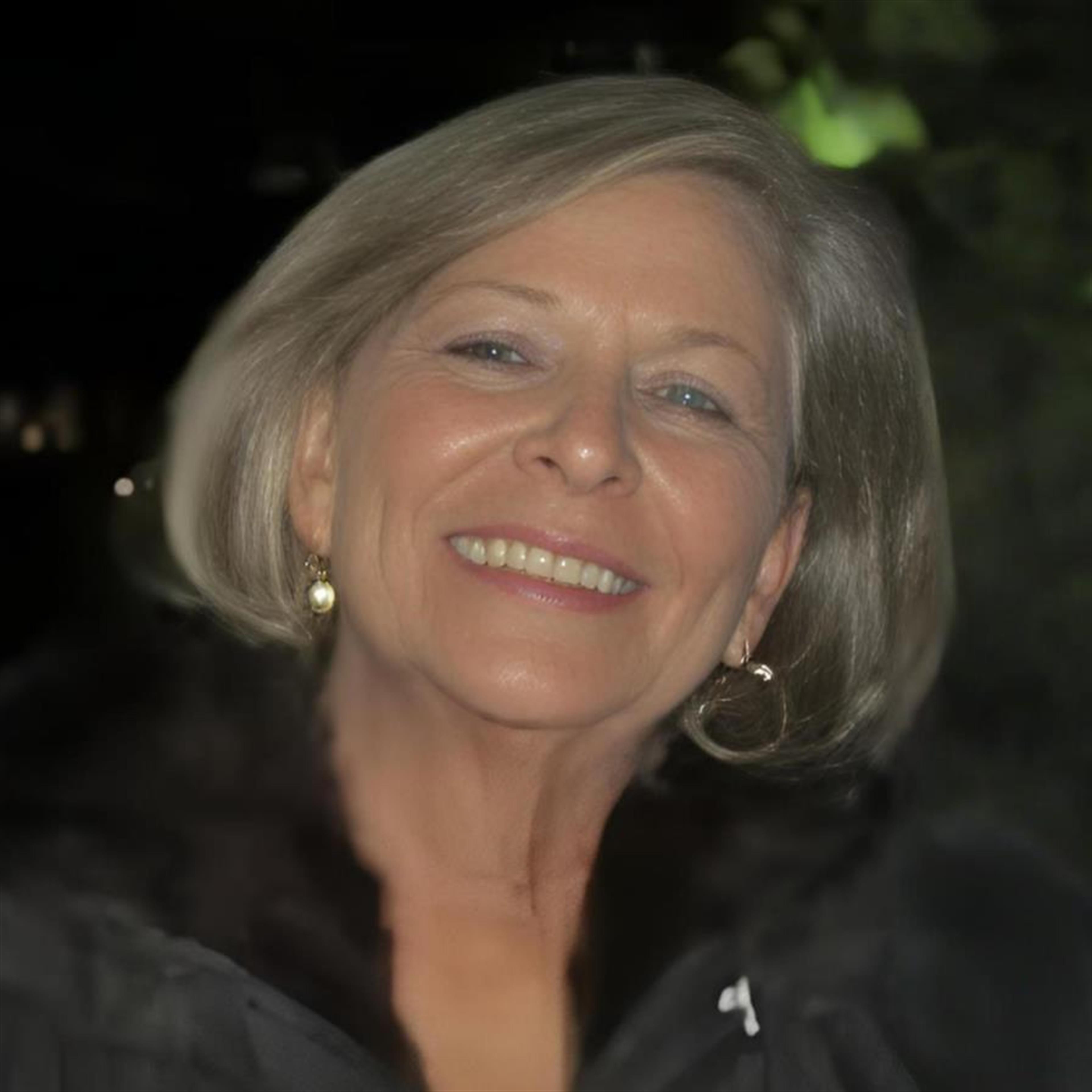 Martha S. Davis' obituary picture