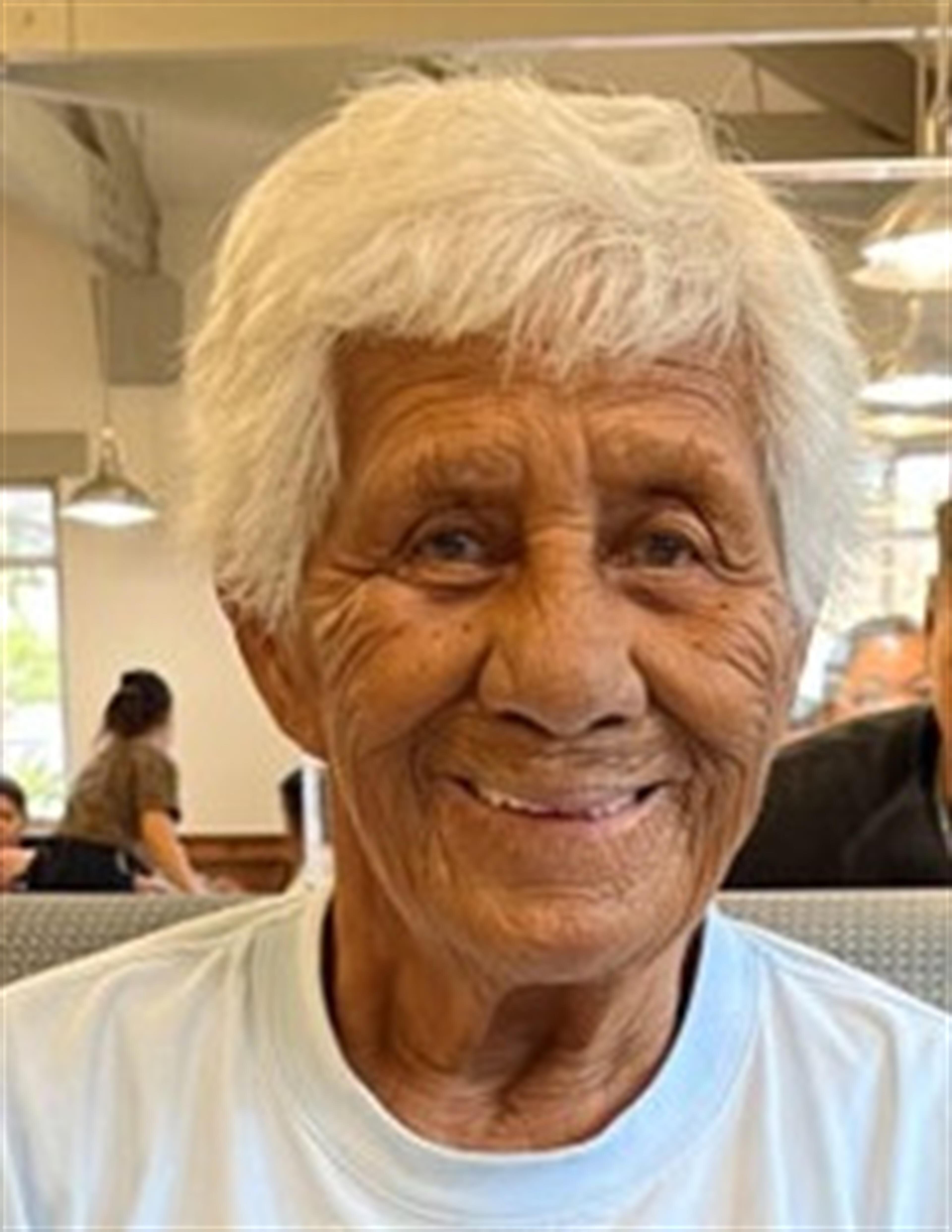 Lillian Hiipoi Iokia Davis