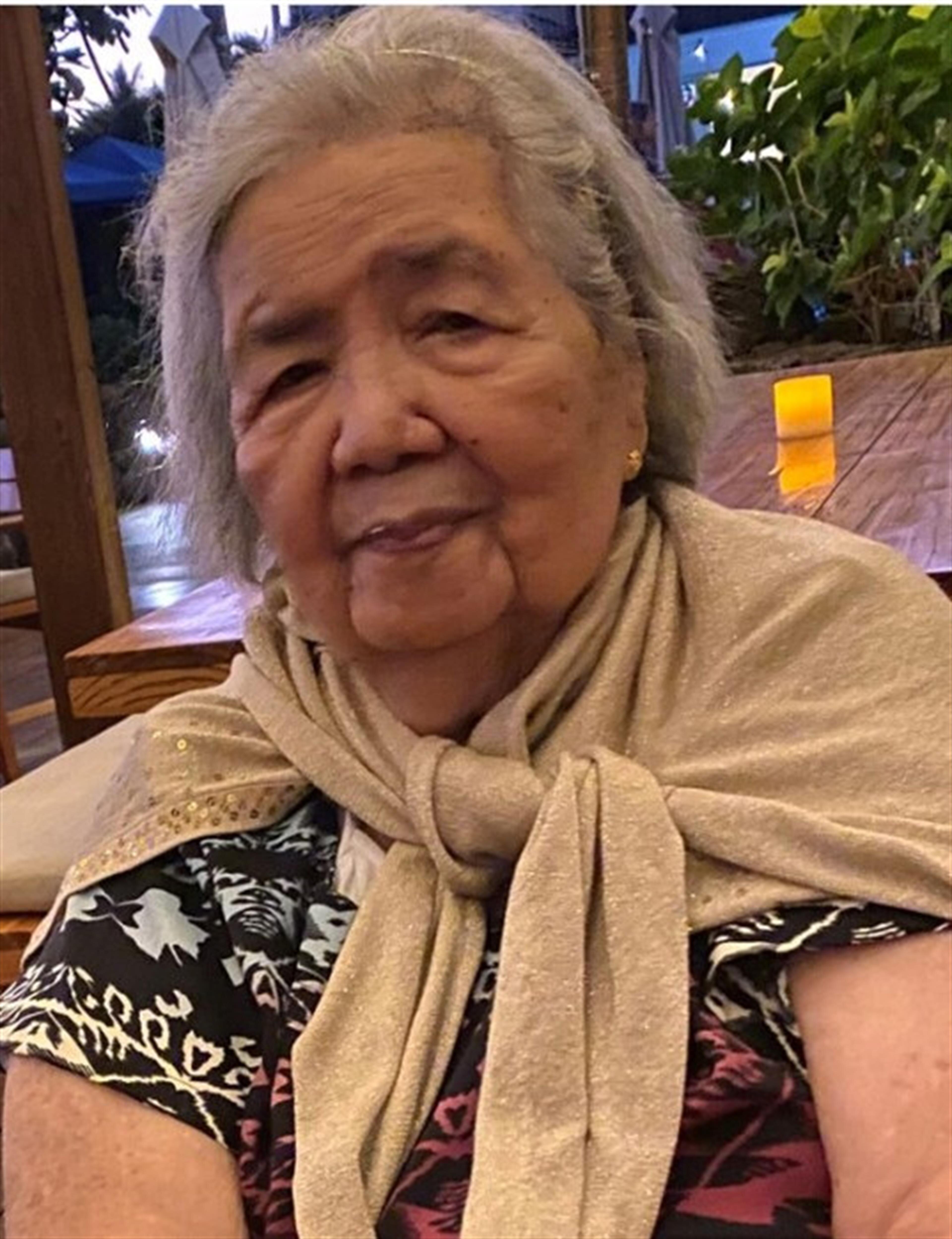 Elizabeth Dungo Carag