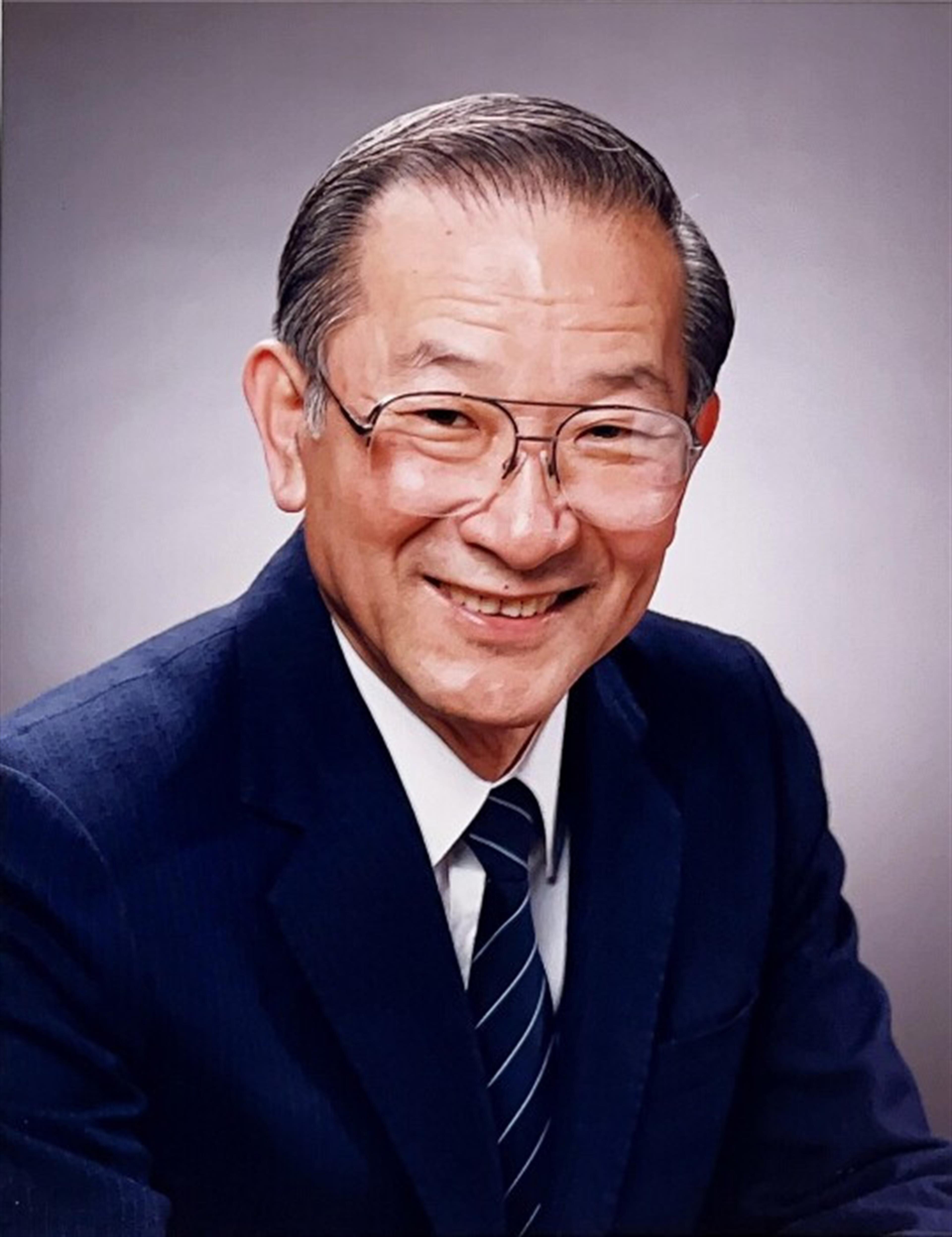 Ken Kenji Munechika