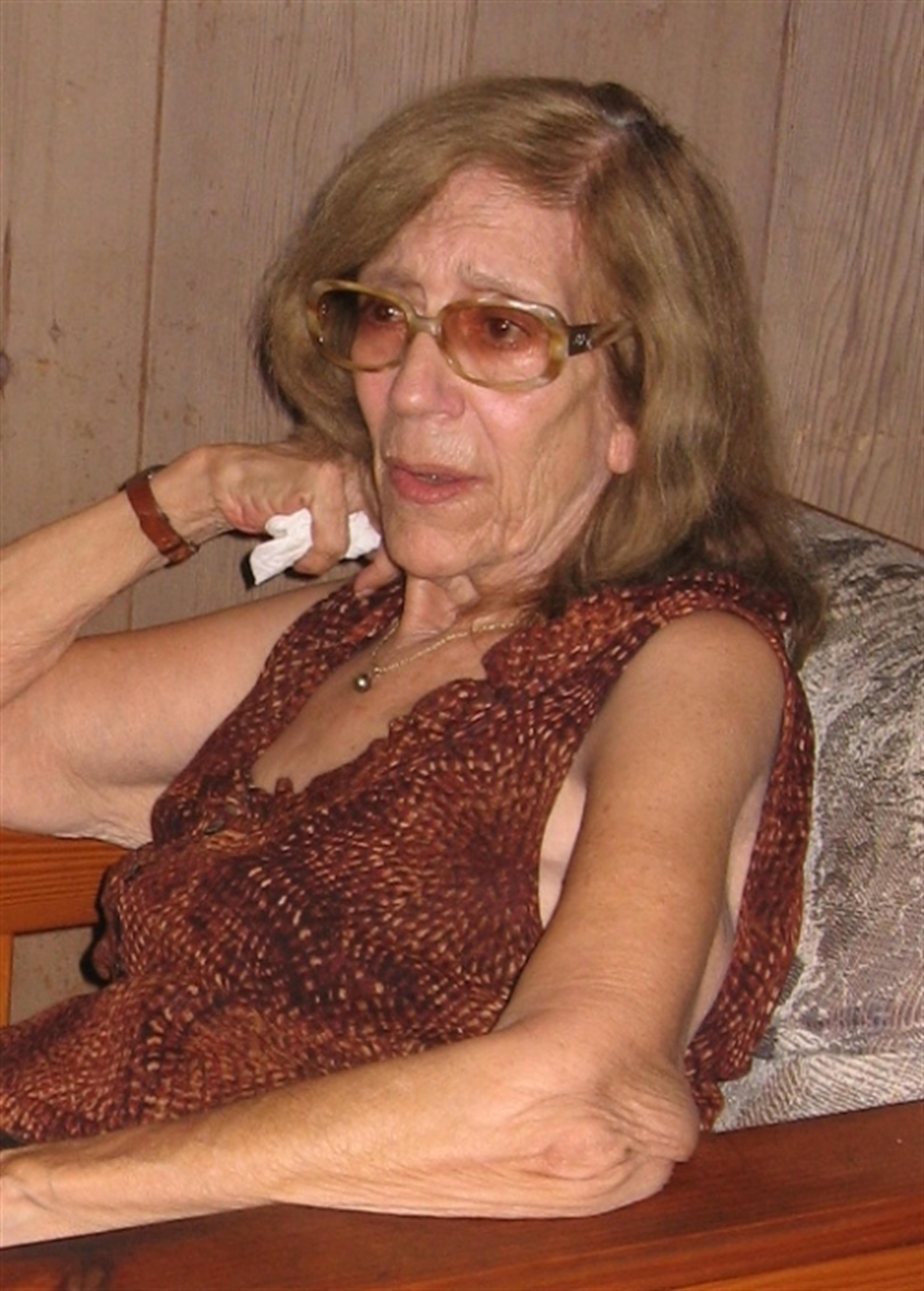 Julia Elizabeth Schoen