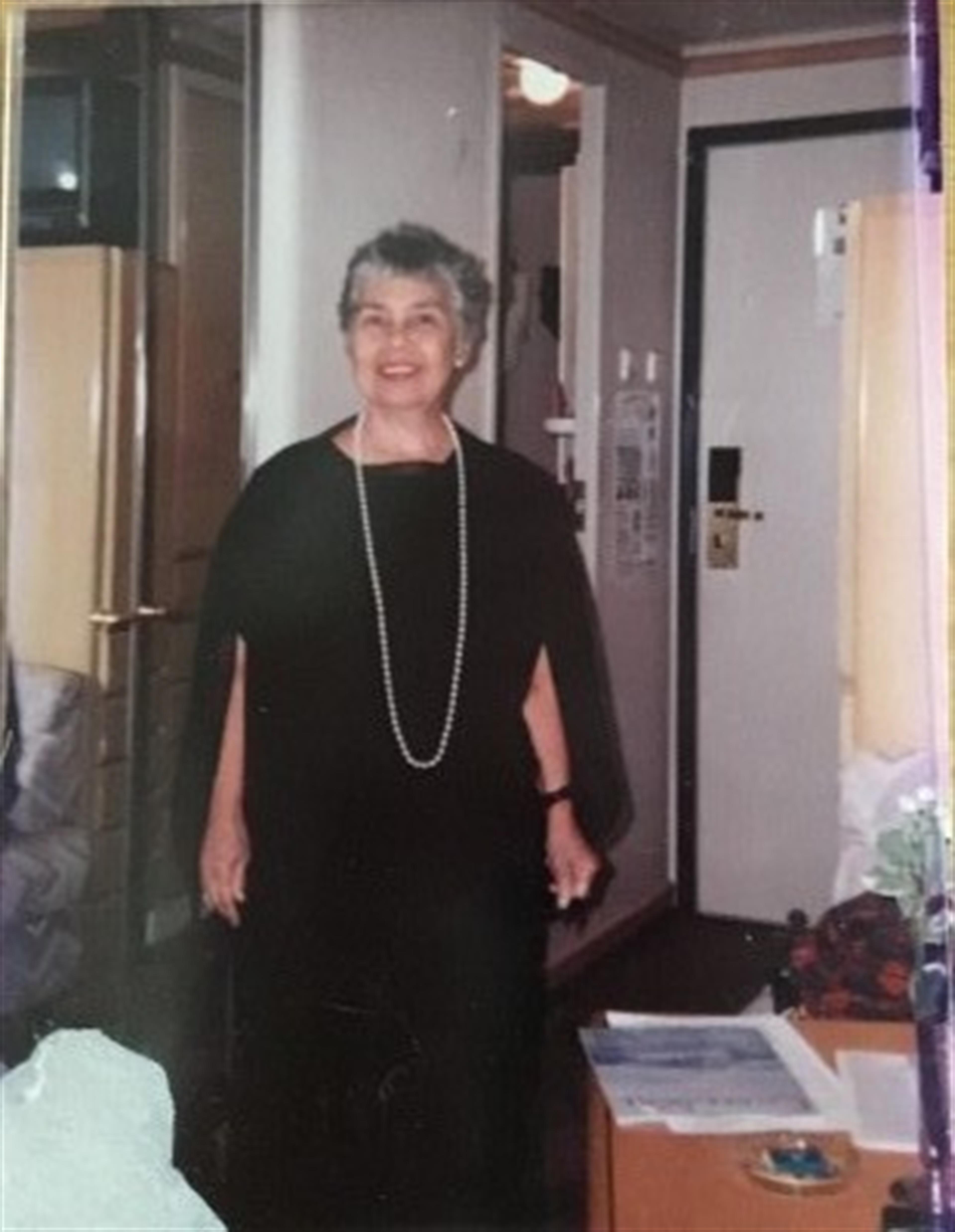 Gloria Victoria Lorenzo