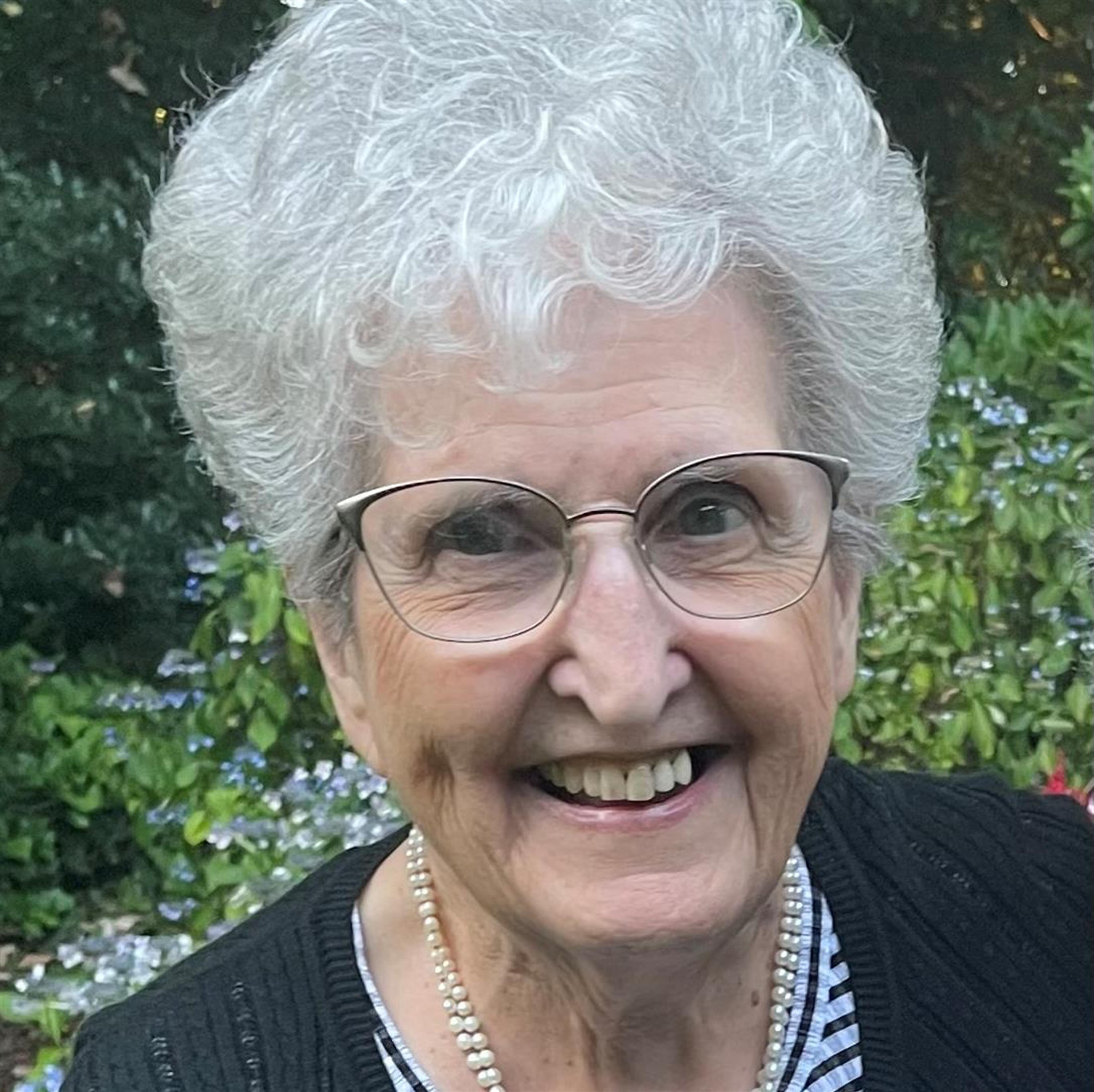 Gloria Mae Virak