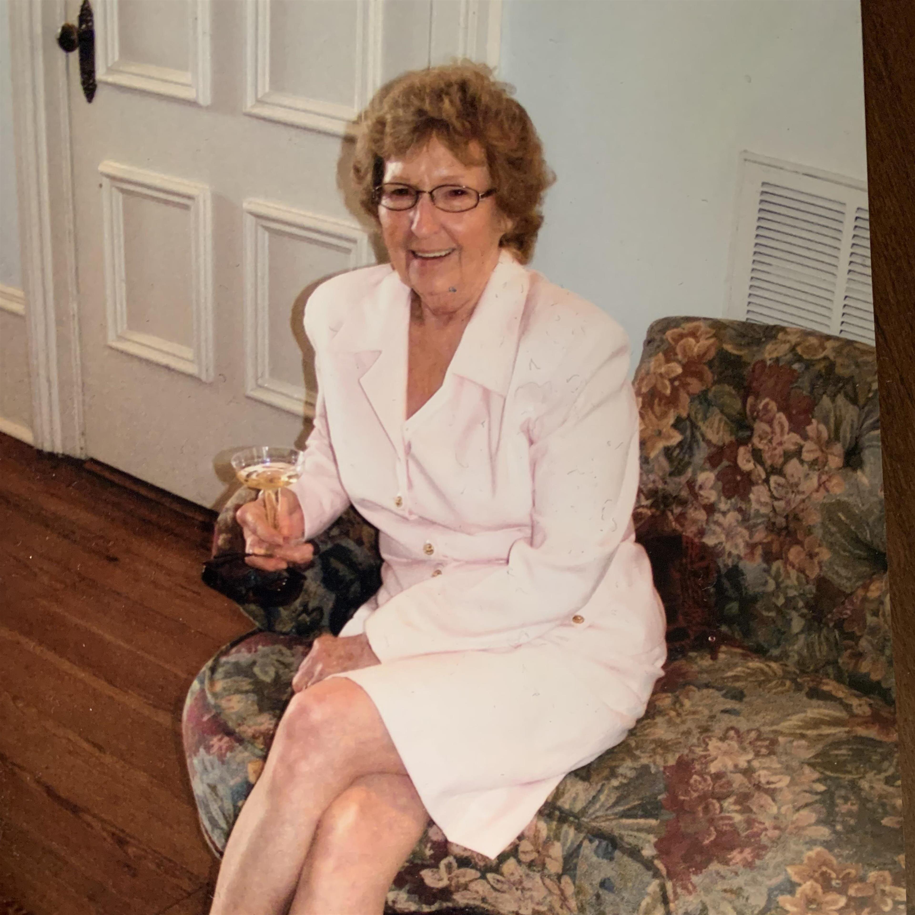 Ellis, Joyce