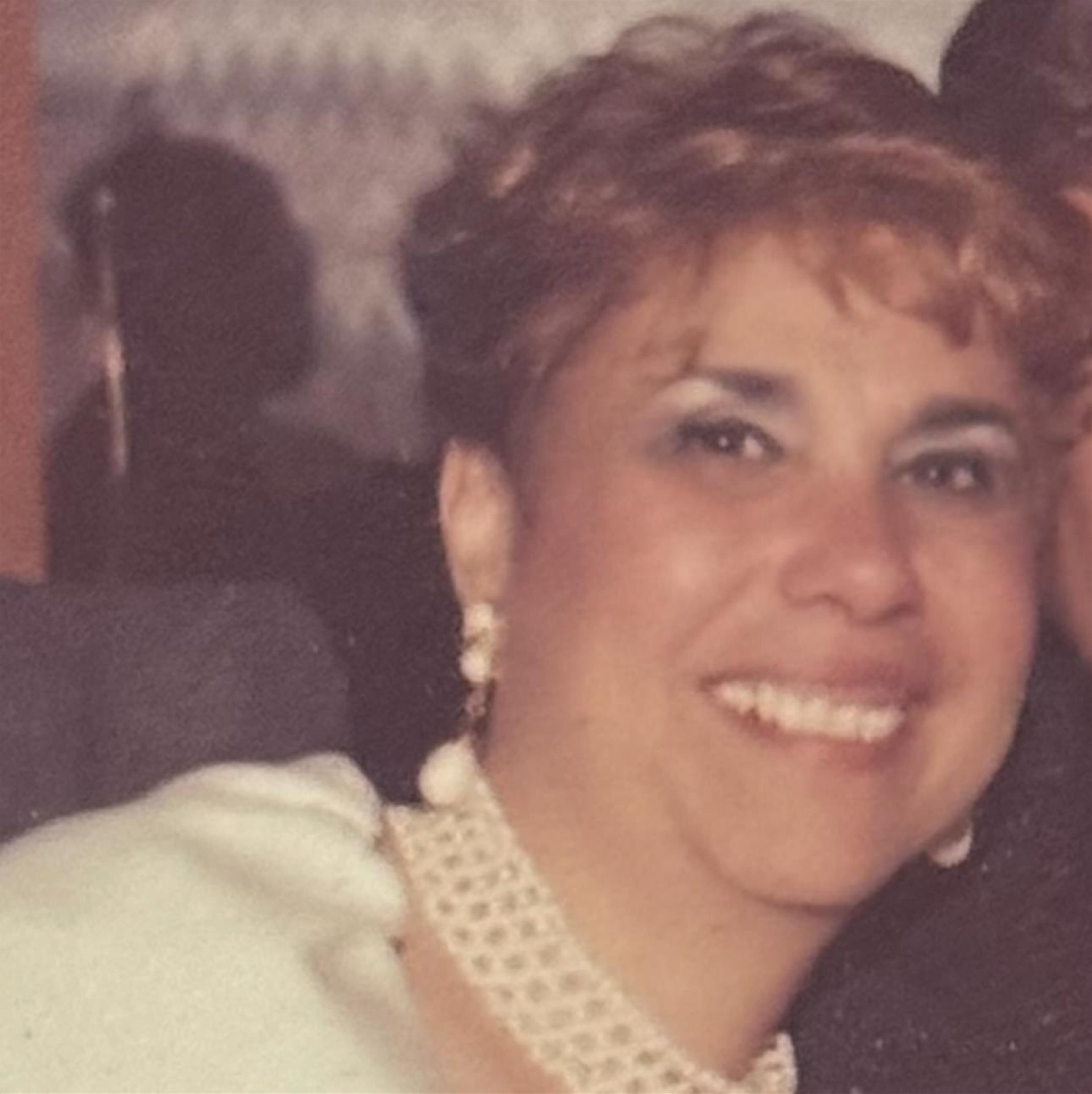 Yolanda D Fernandez