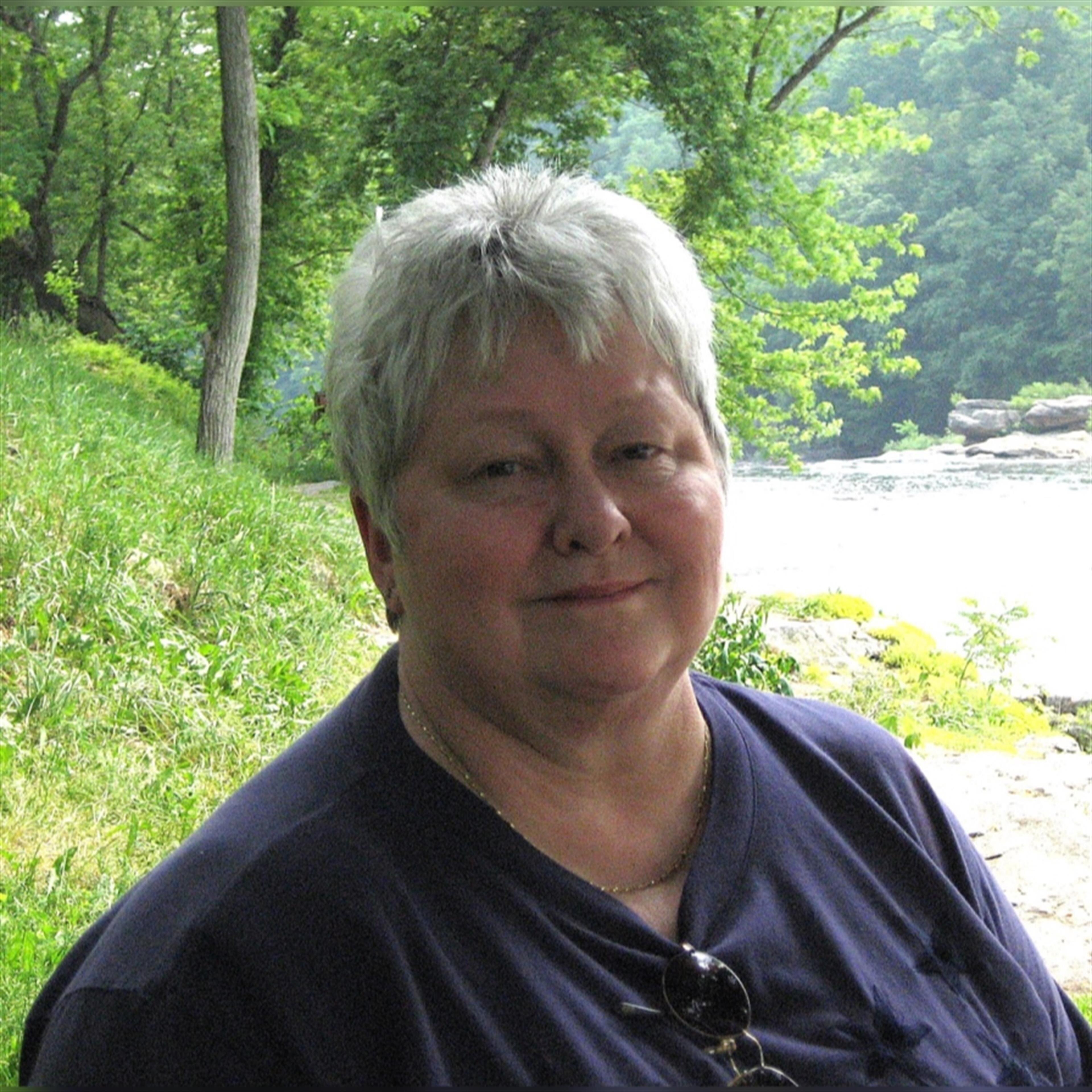Linda M Winter