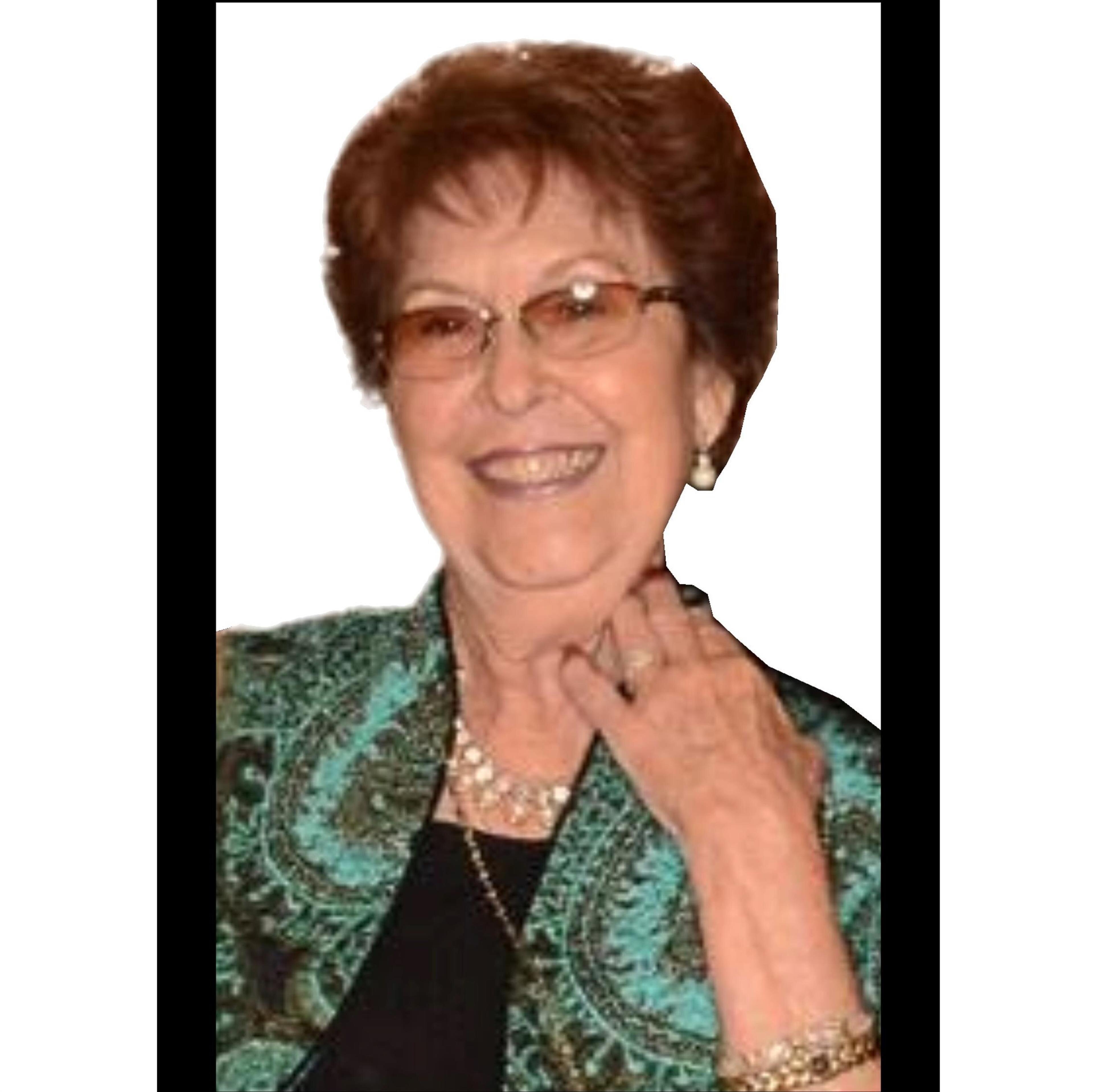 V Maxine West (Buffalo)
