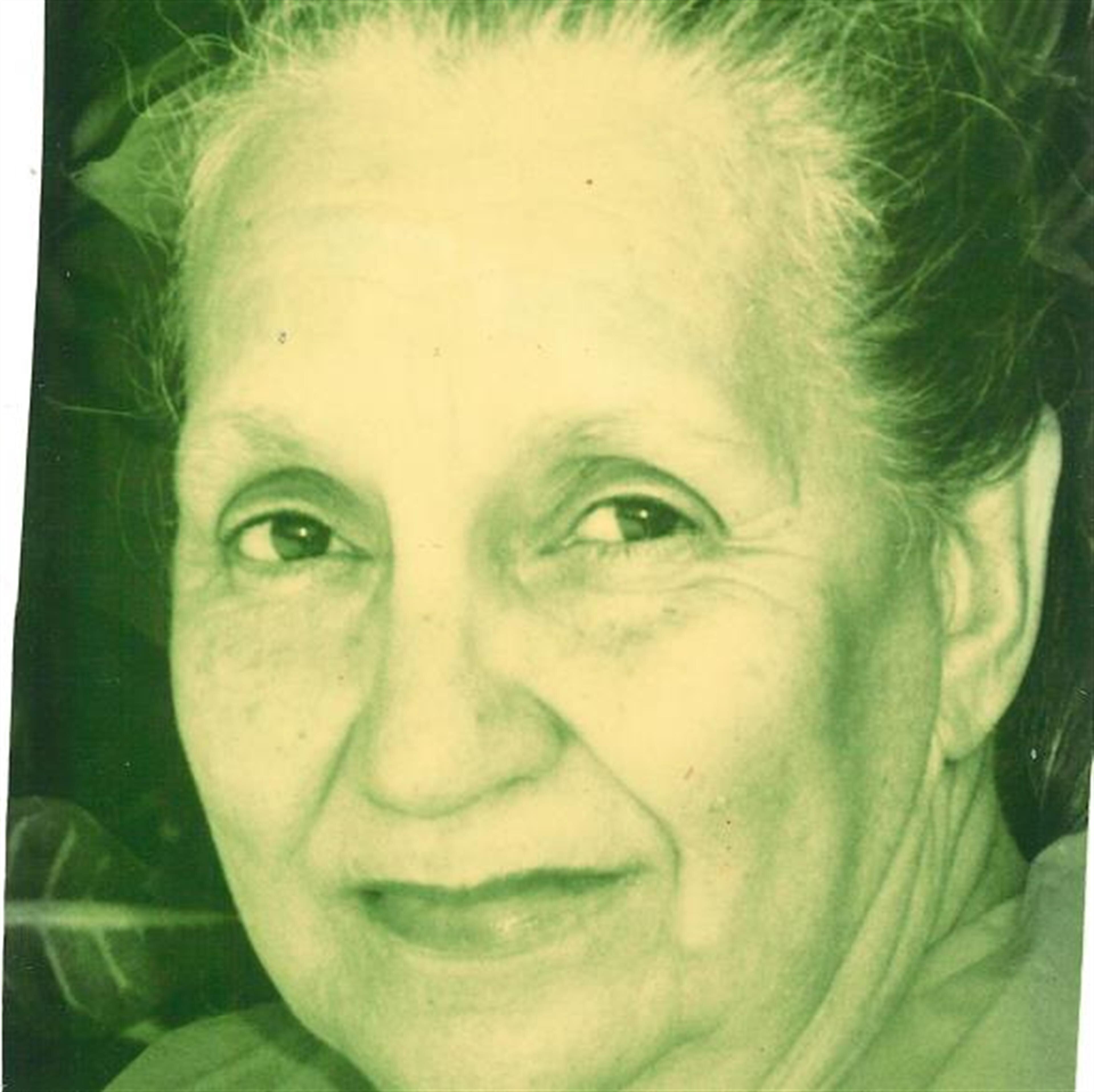 Esther Mae Silva Molina