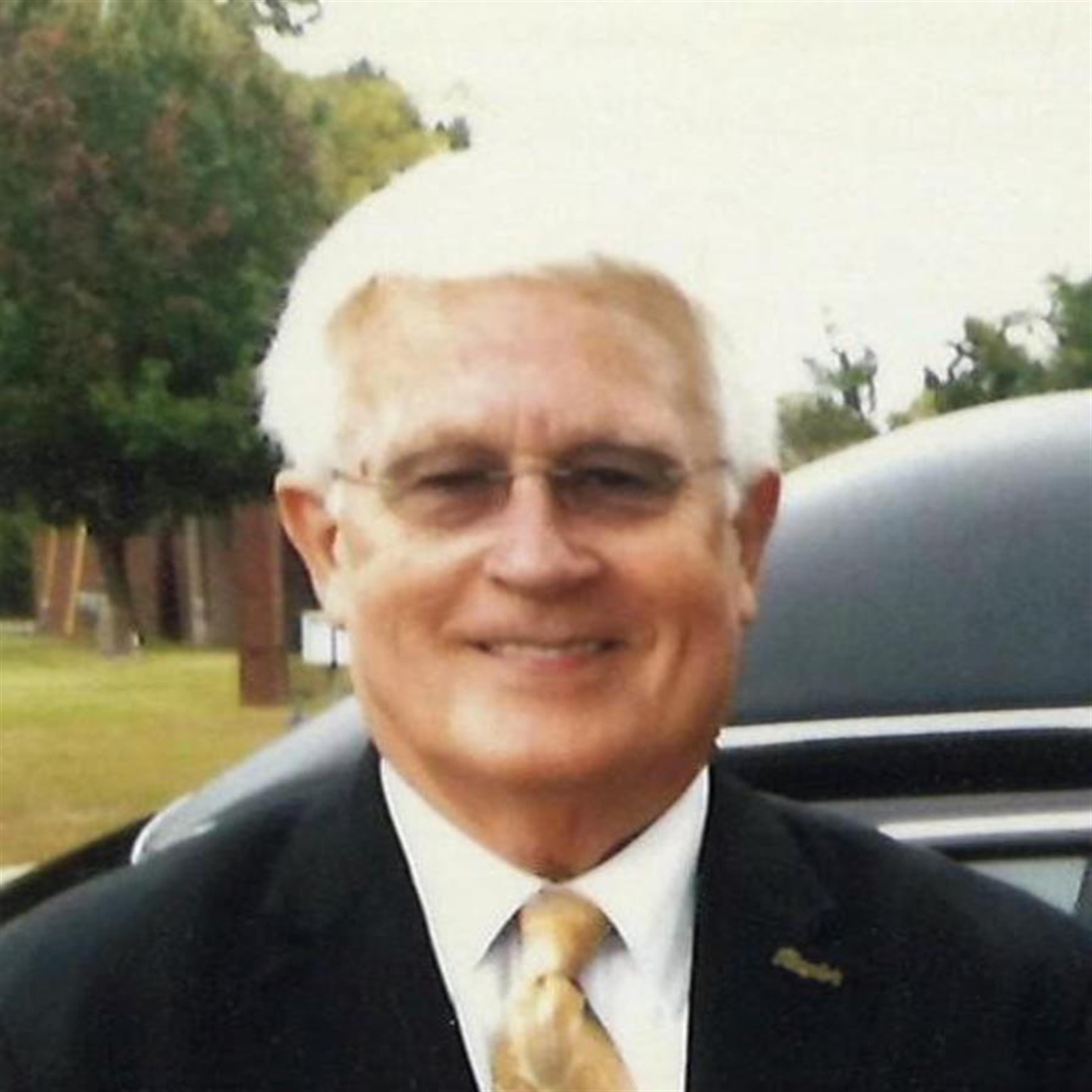 Roy W. Hensley's obituary picture