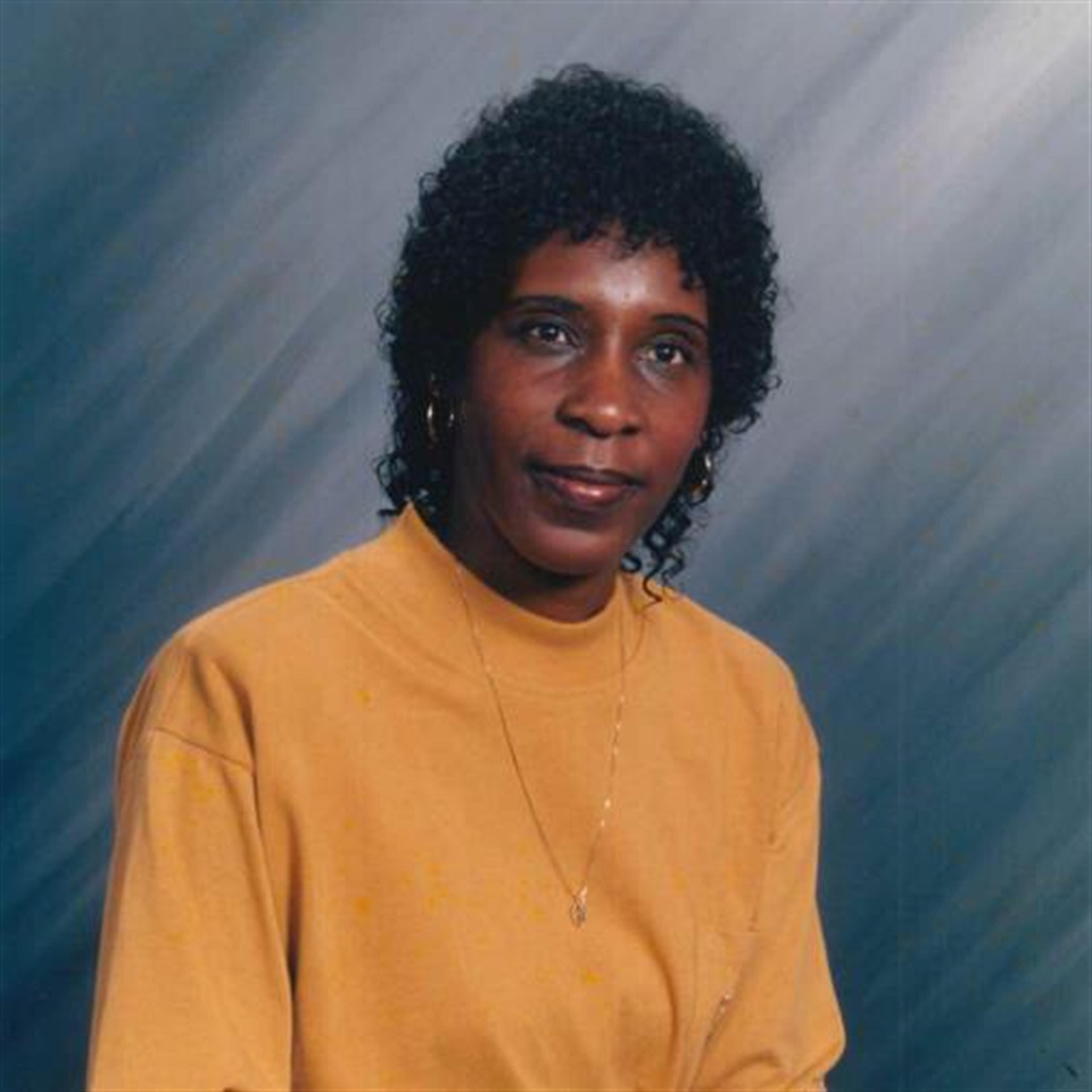 Lola Mae Courtney