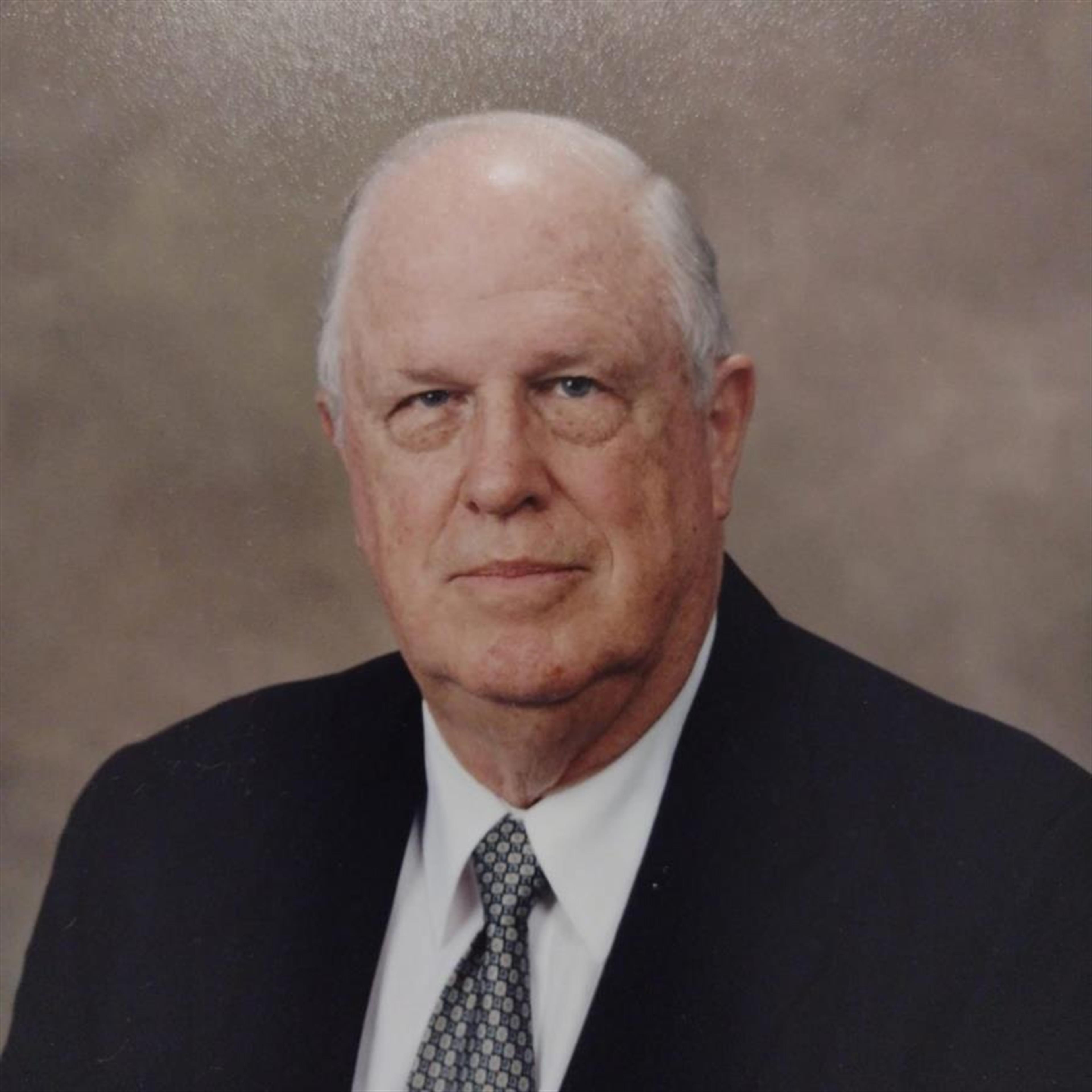 Thomas Robert "Tom" Shelton