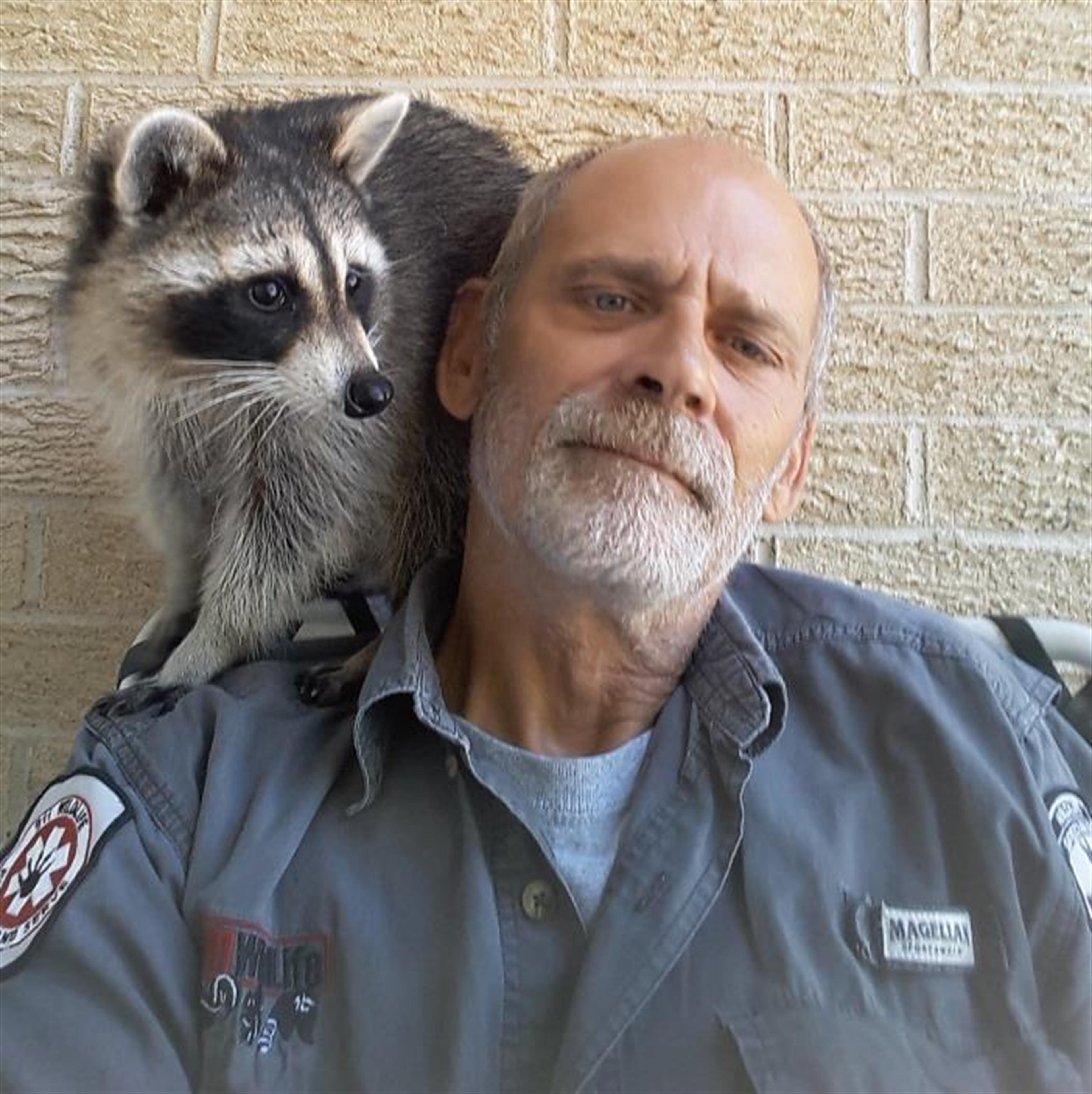 Bobby "Raccoon Bob" Helton