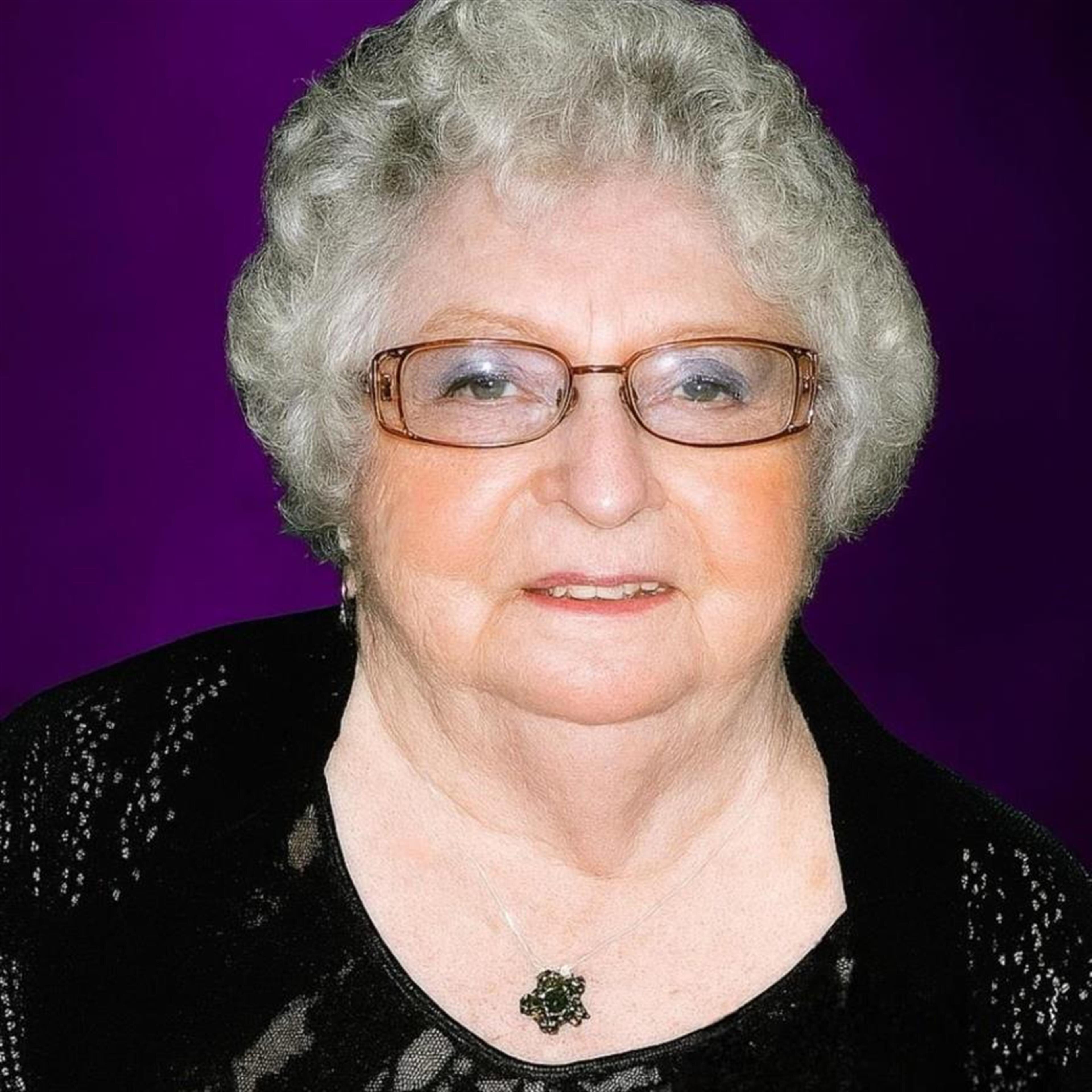 Houser, Willa Mae