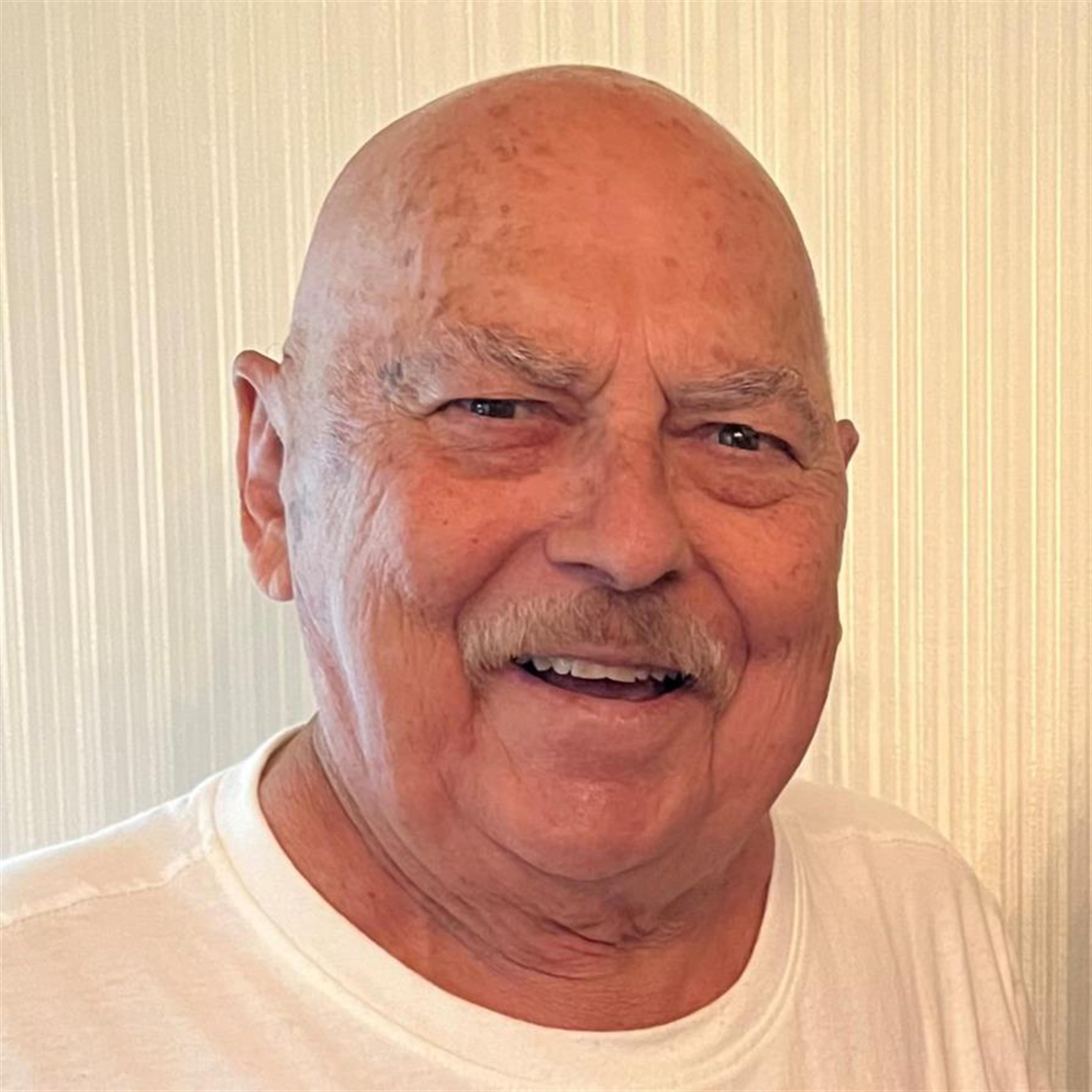 Mack Drake's obituary picture