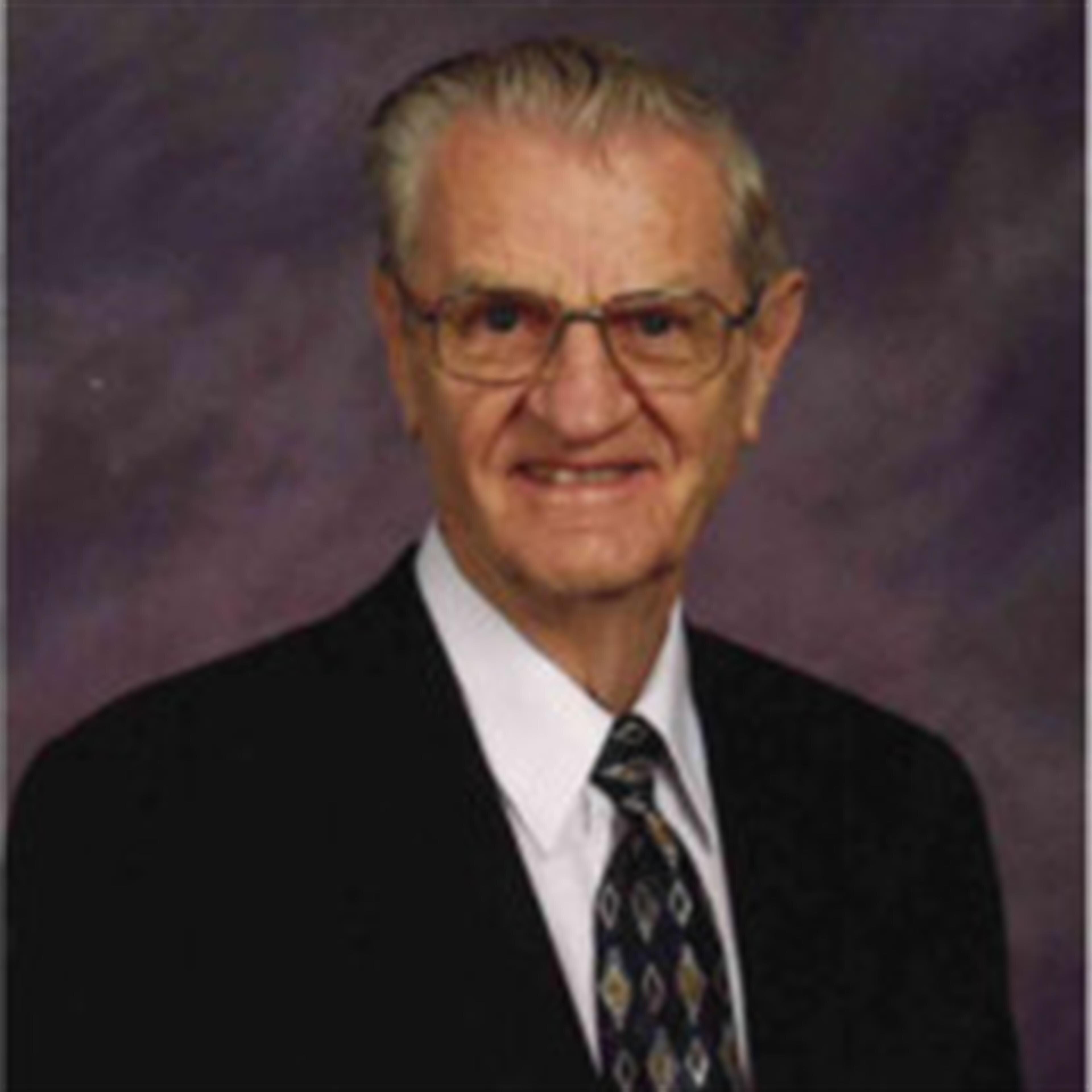 Kenneth Milton Peterson