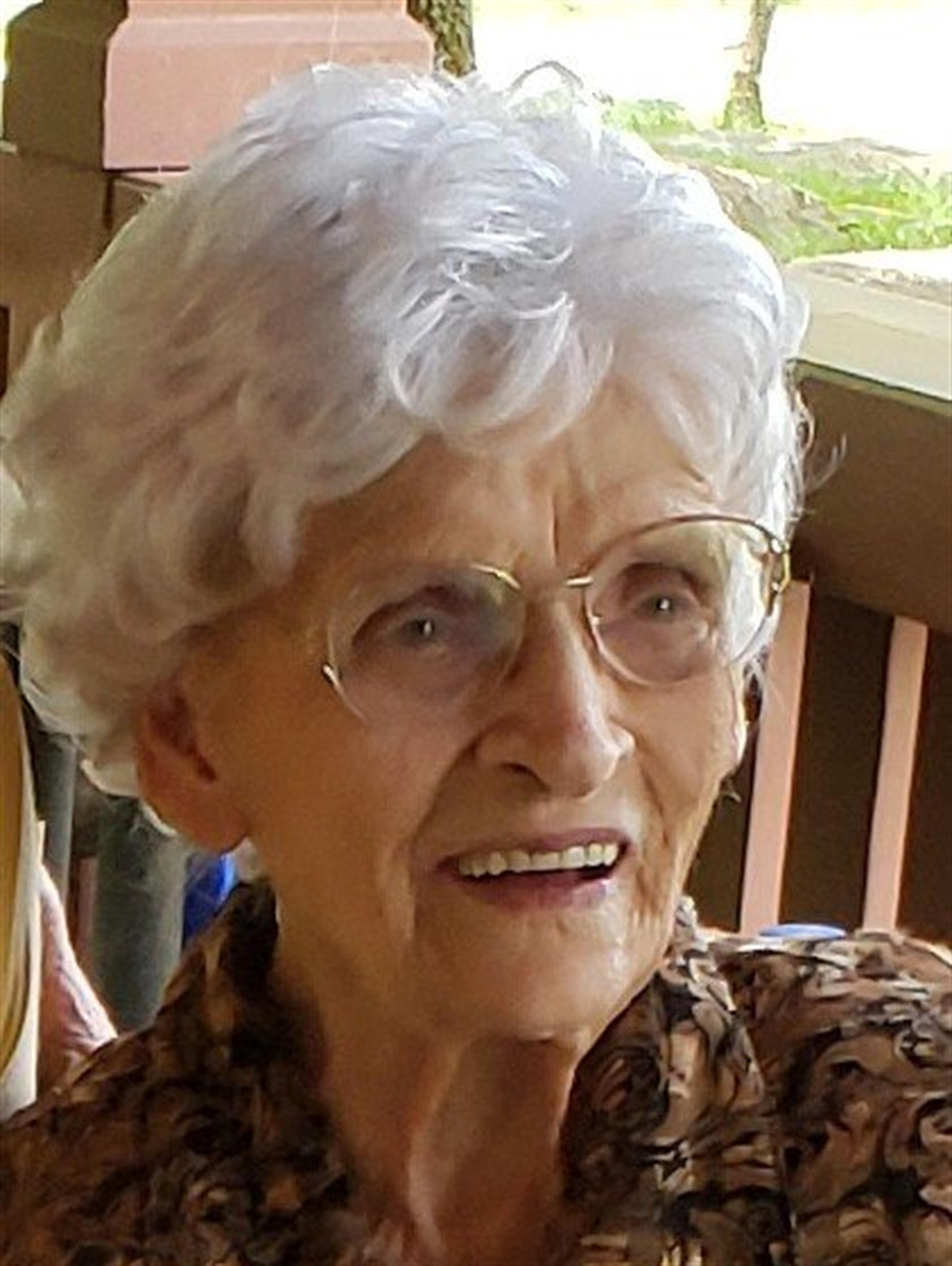 Lois Juanita Jones