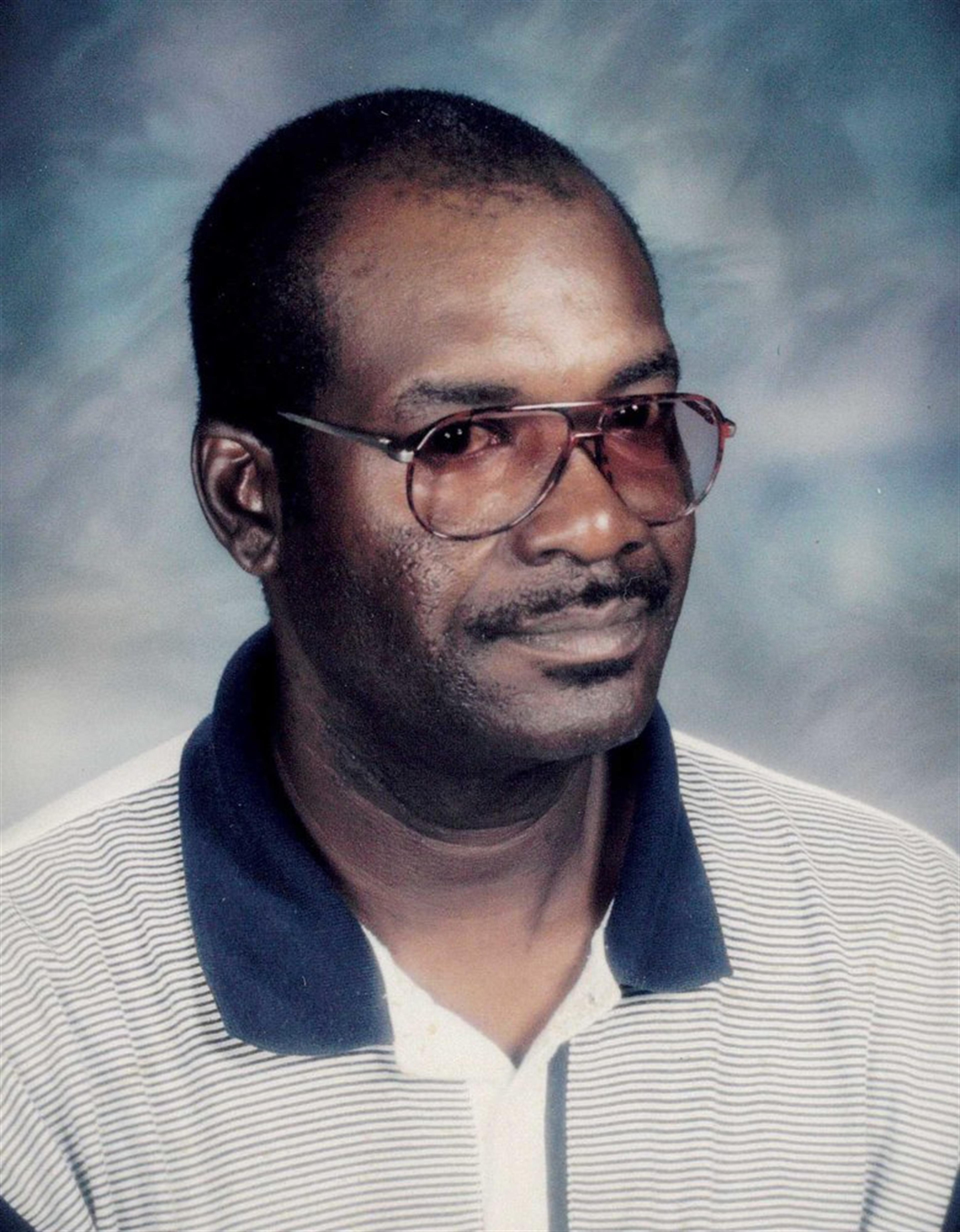 Albert Downey III's obituary picture