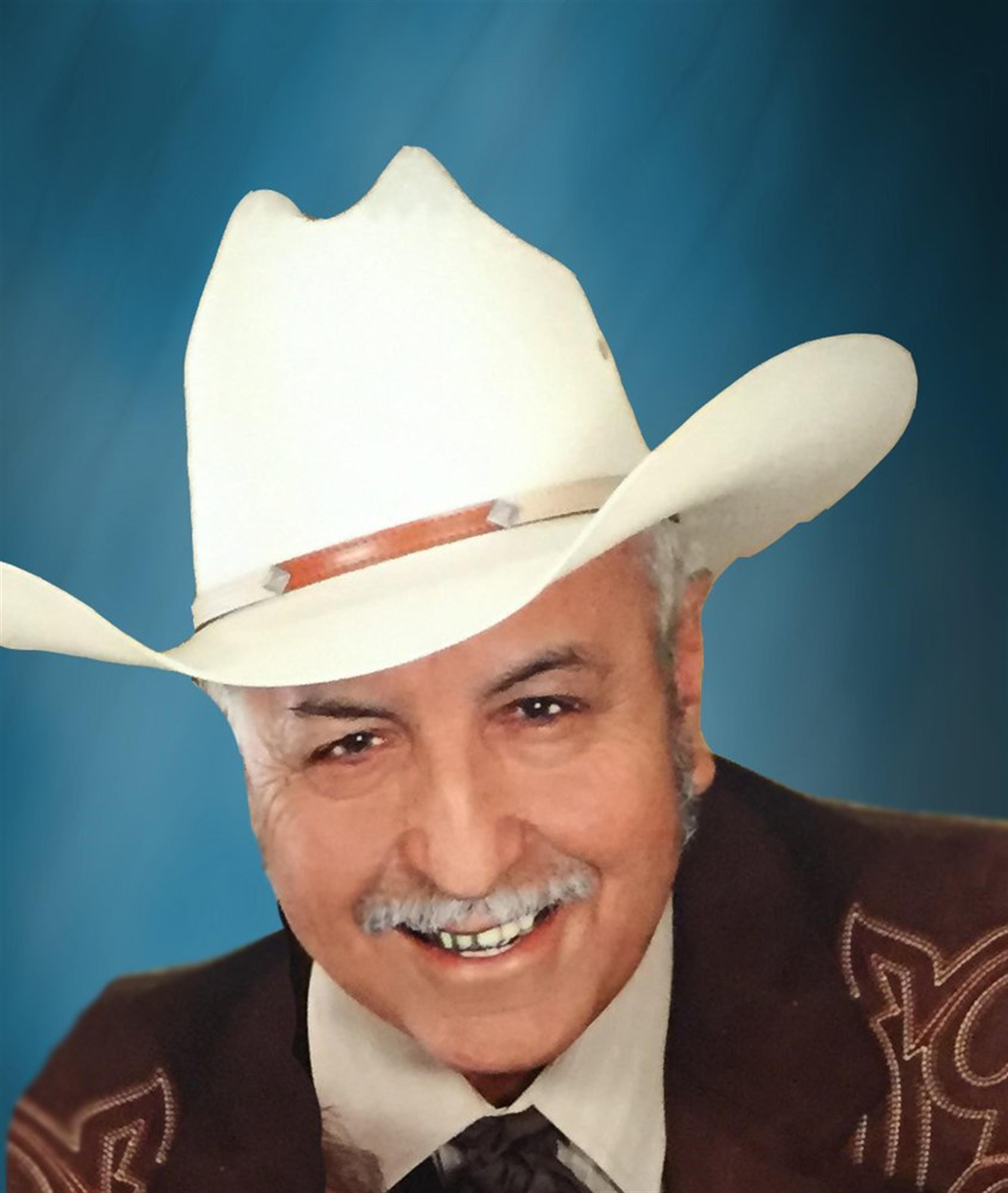Evaristo Flores Salinas' obituary picture