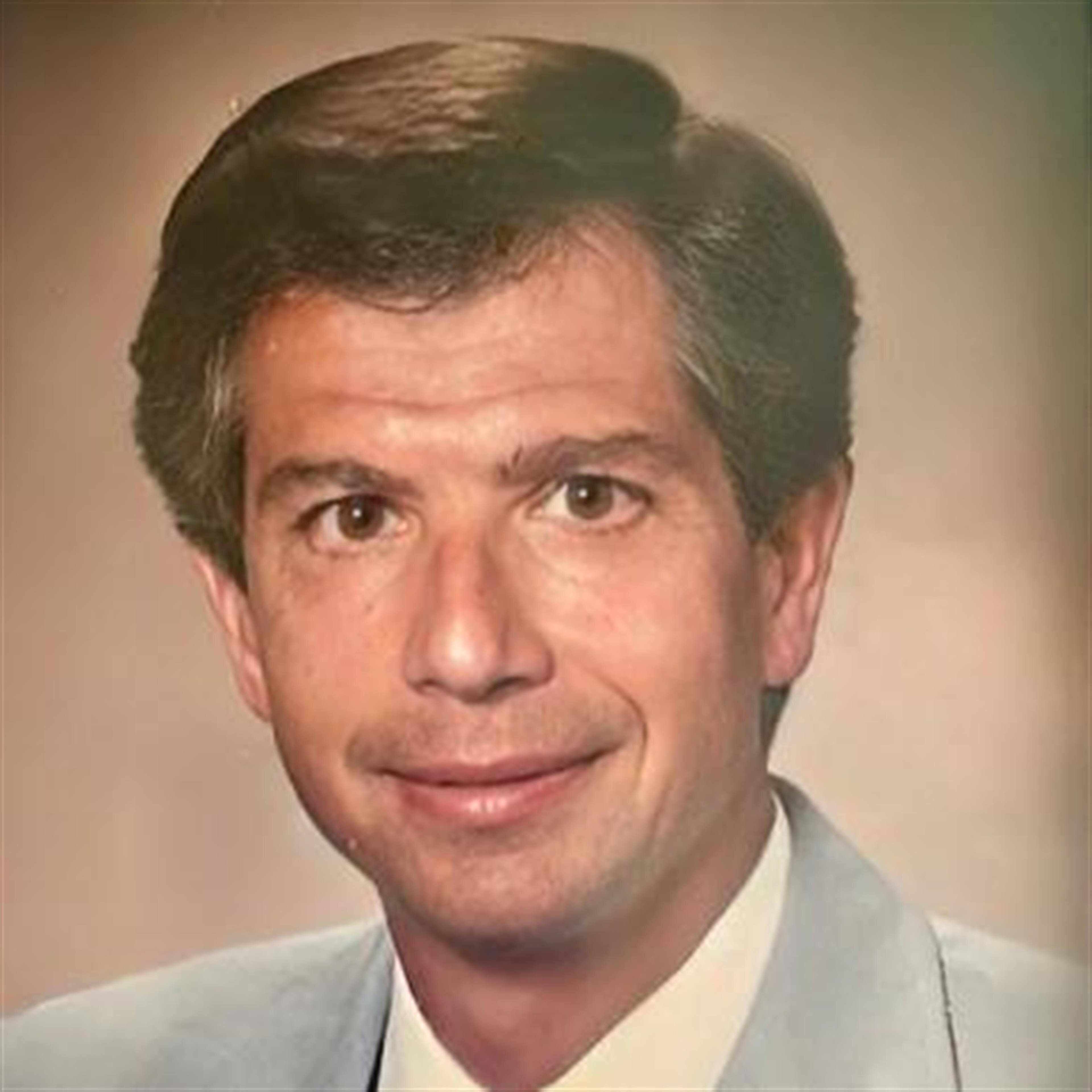 Dr. Robert D. Pascotto