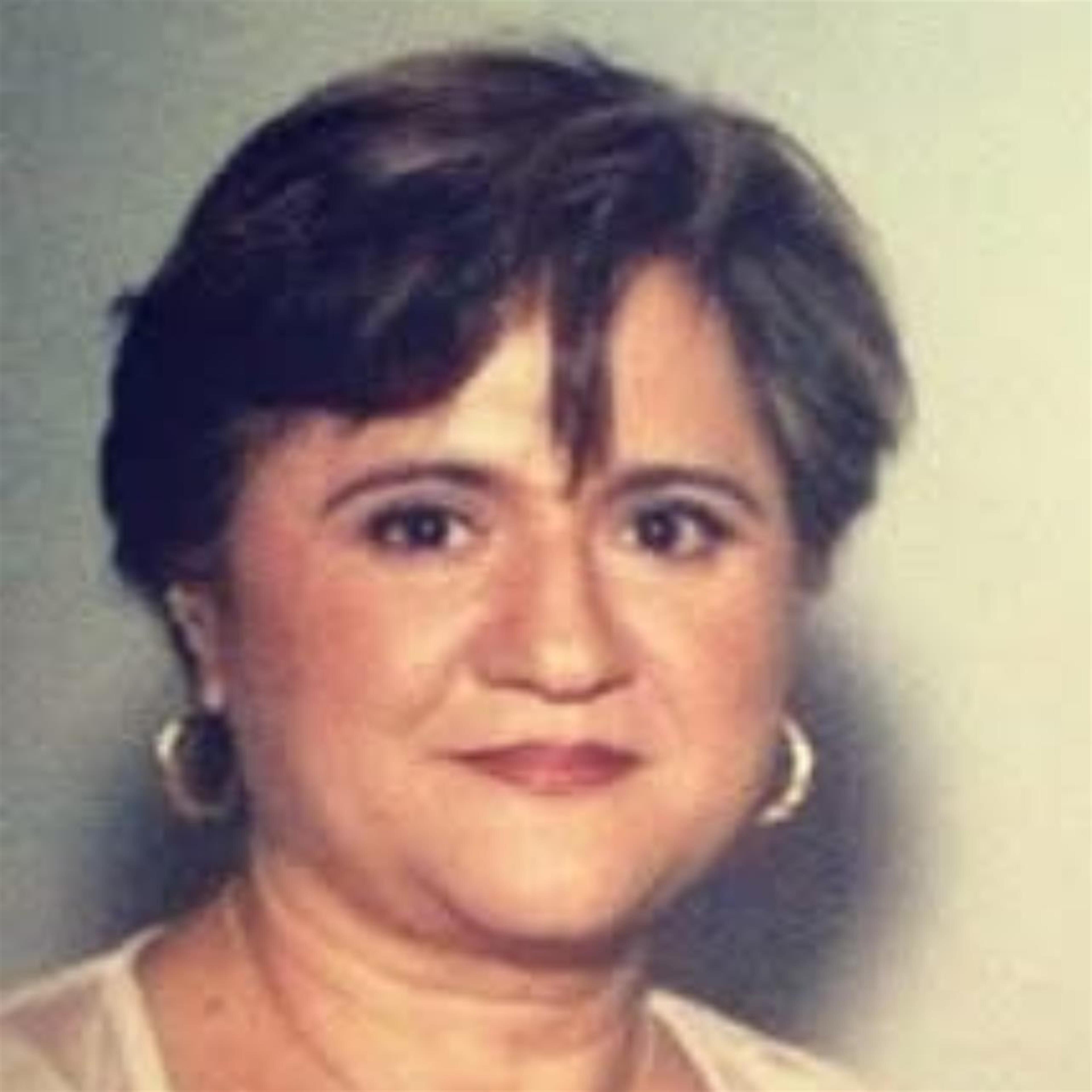 Laura "Lolly" Cruz