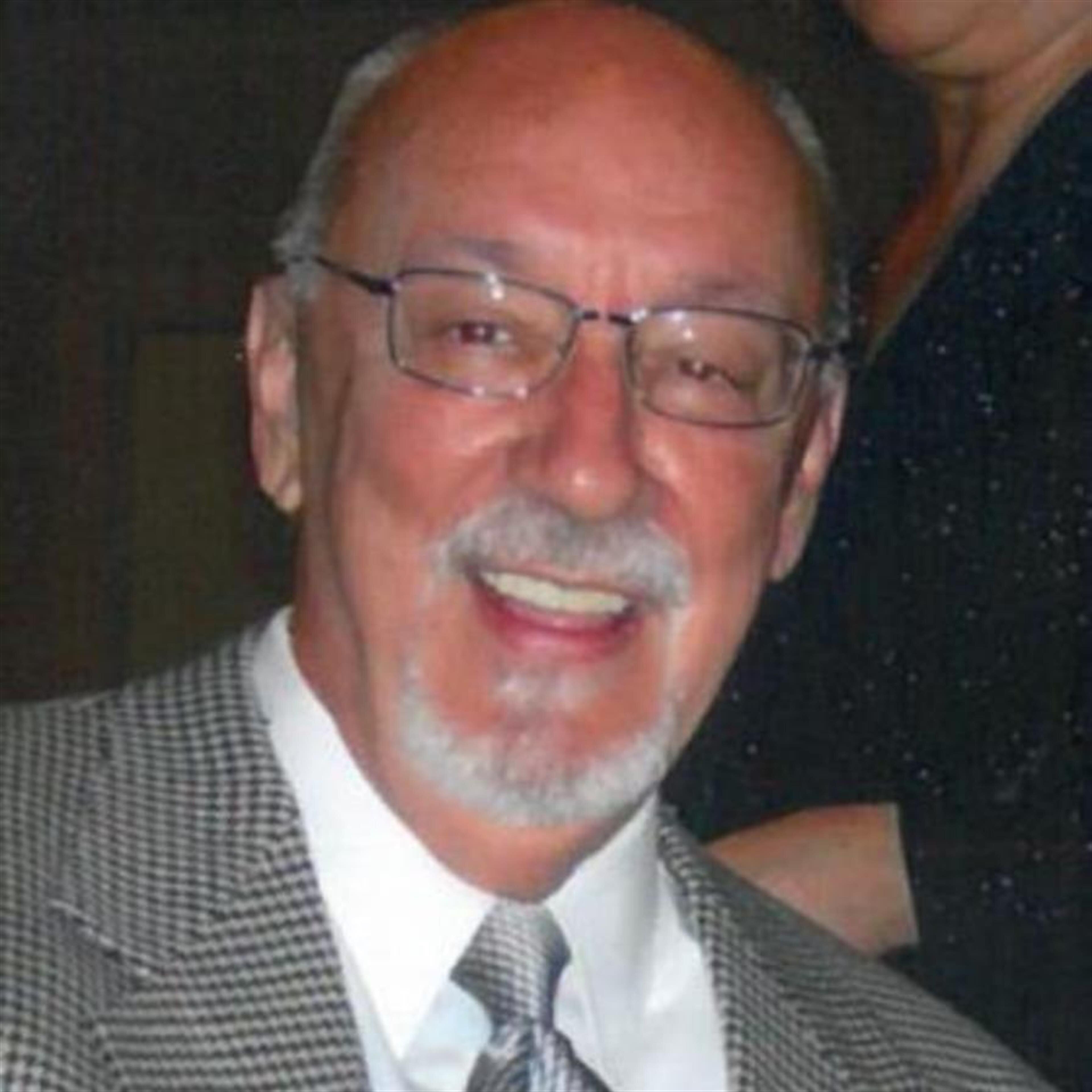 James R Hennessy