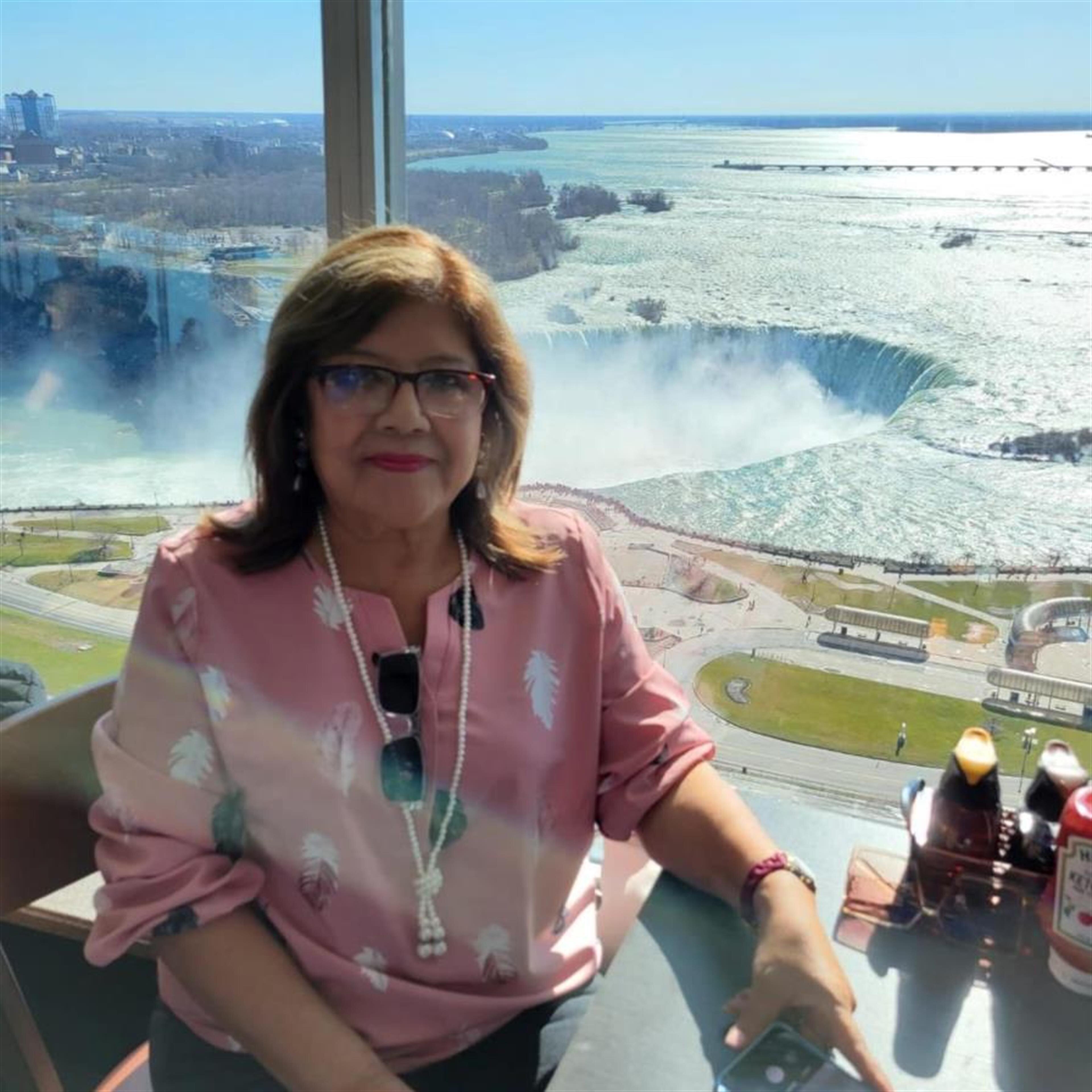 Carmen Julia Silva