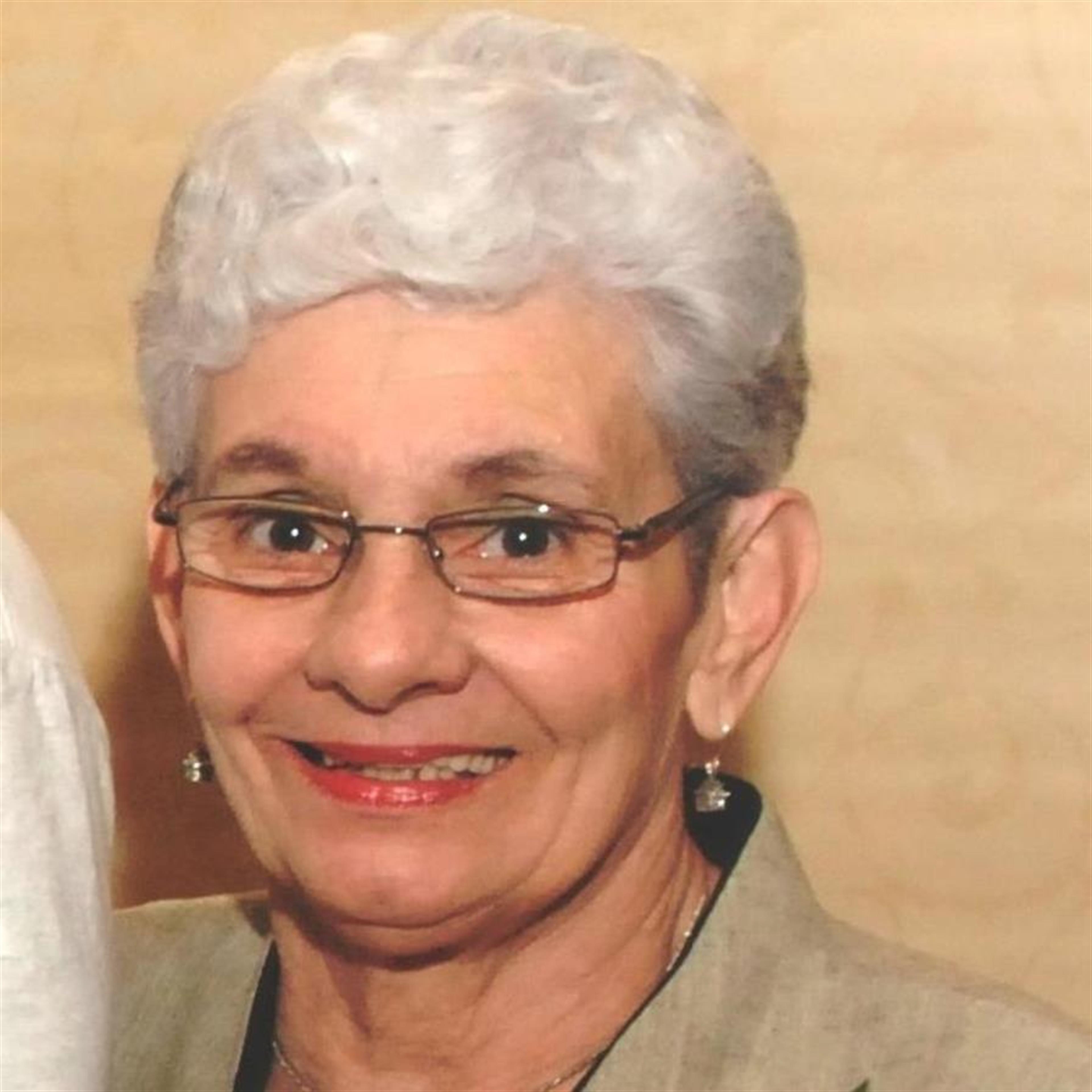 Gloria (Gallipeau) Barcume