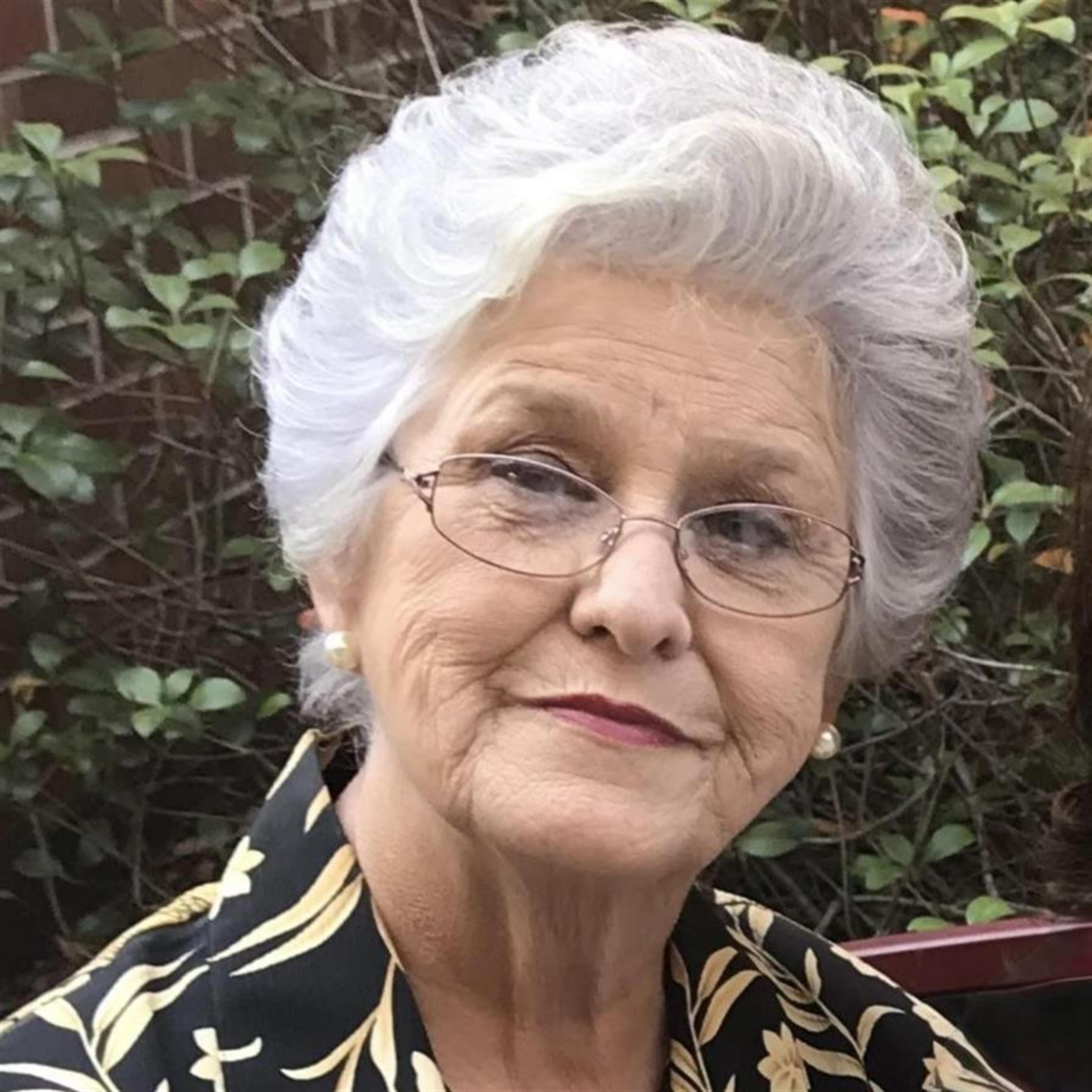 Barbara Jo Frey Arnold's obituary picture
