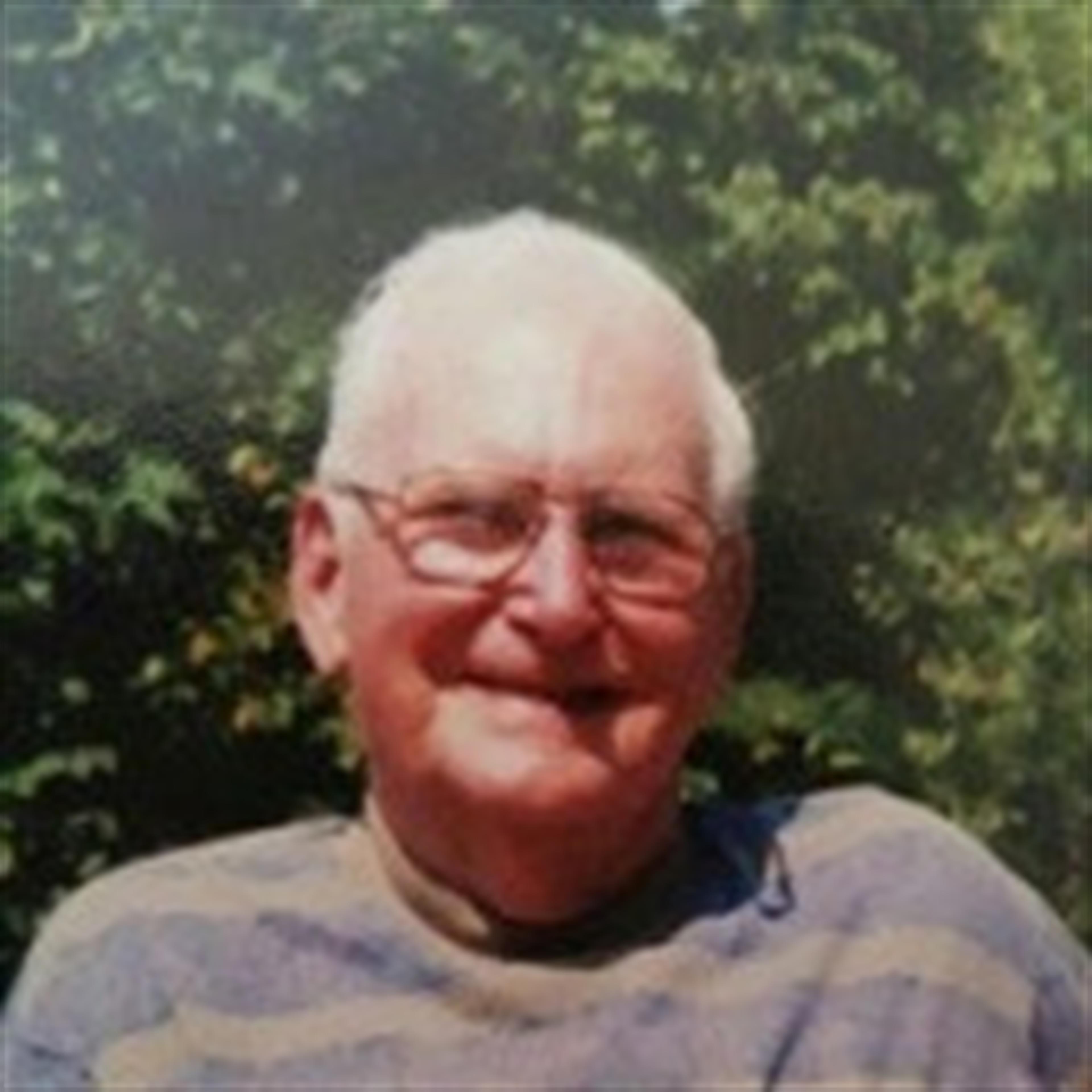 Robert Mullin's obituary picture