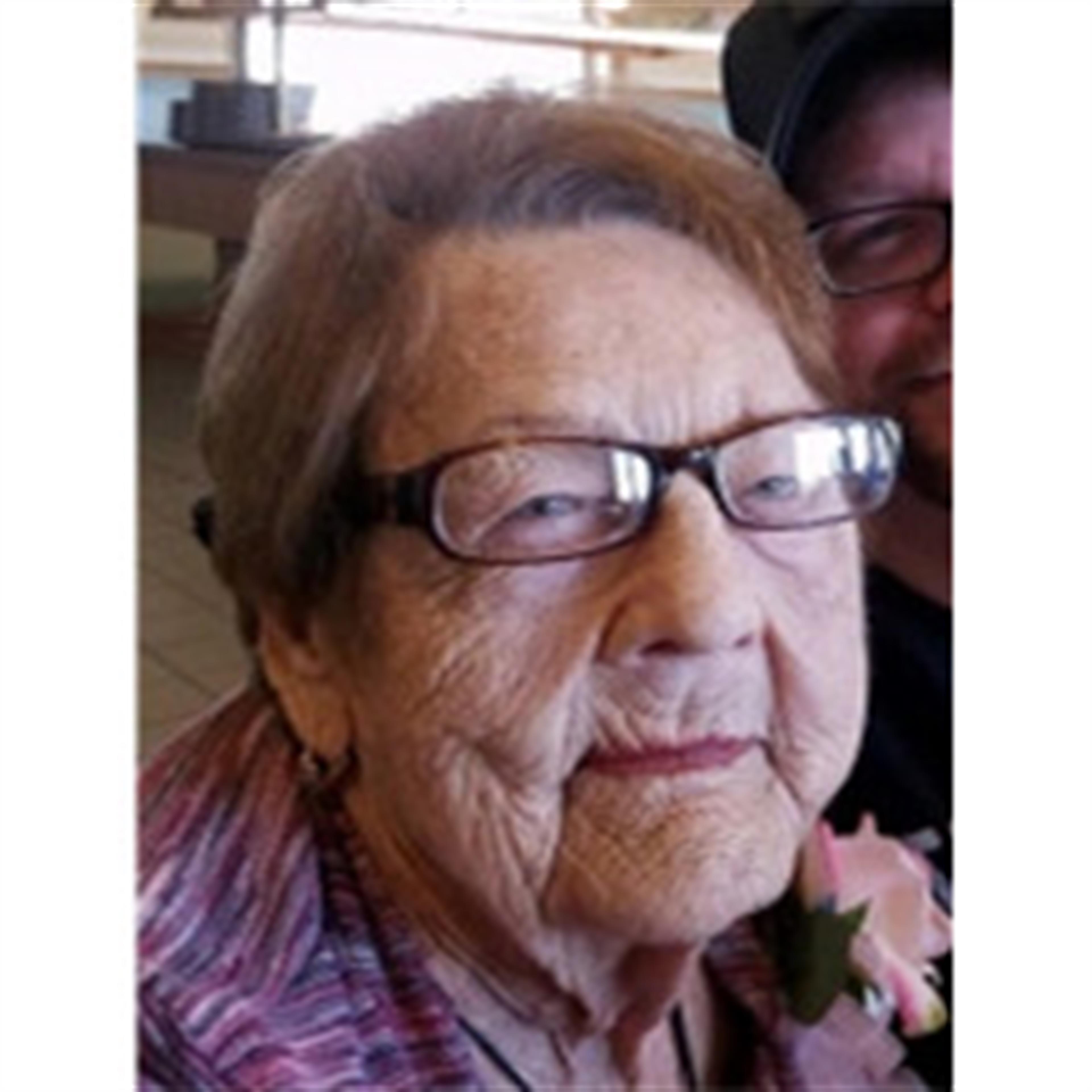 Evelyn Lucille Henderson's obituary picture