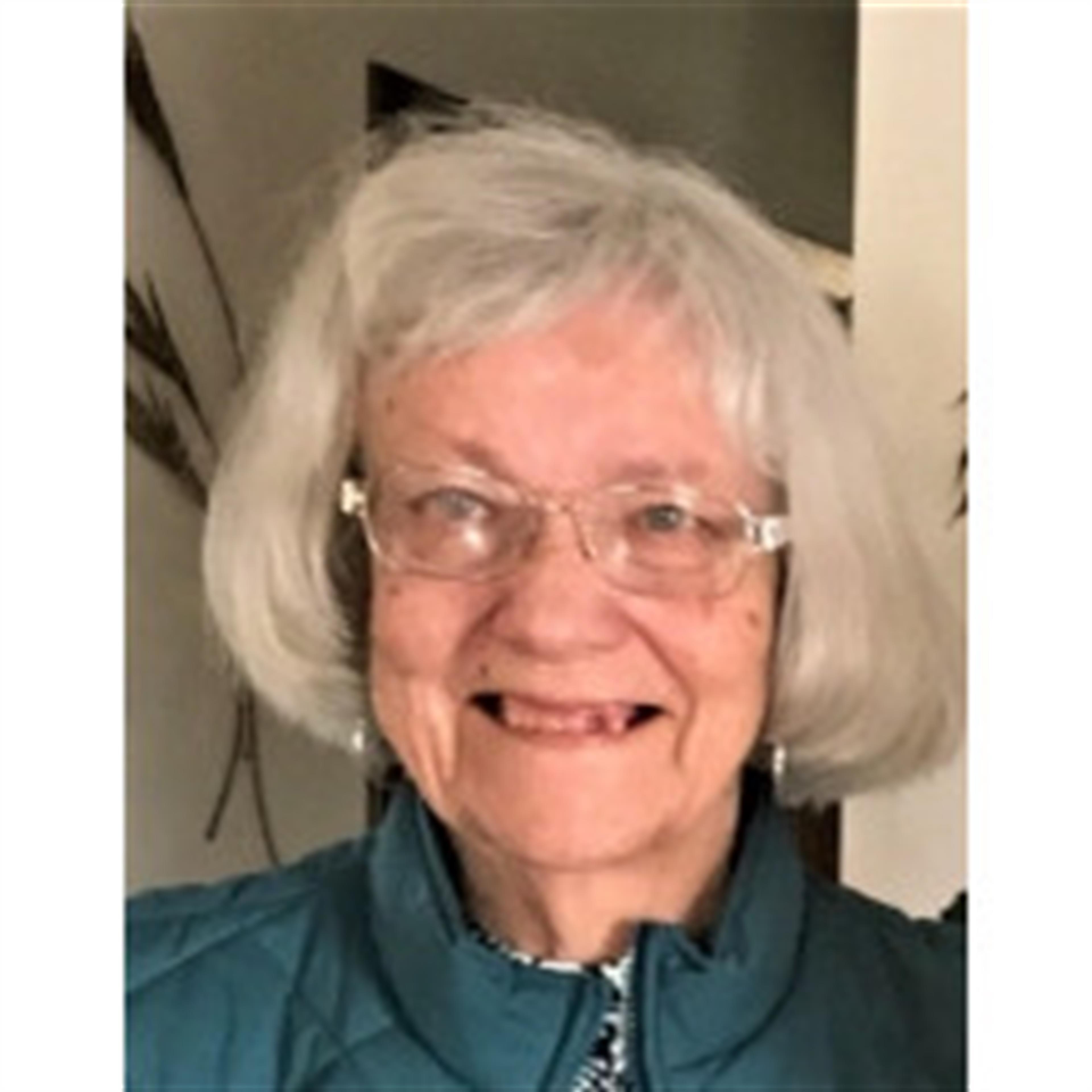 Mary Lou Levis' obituary picture