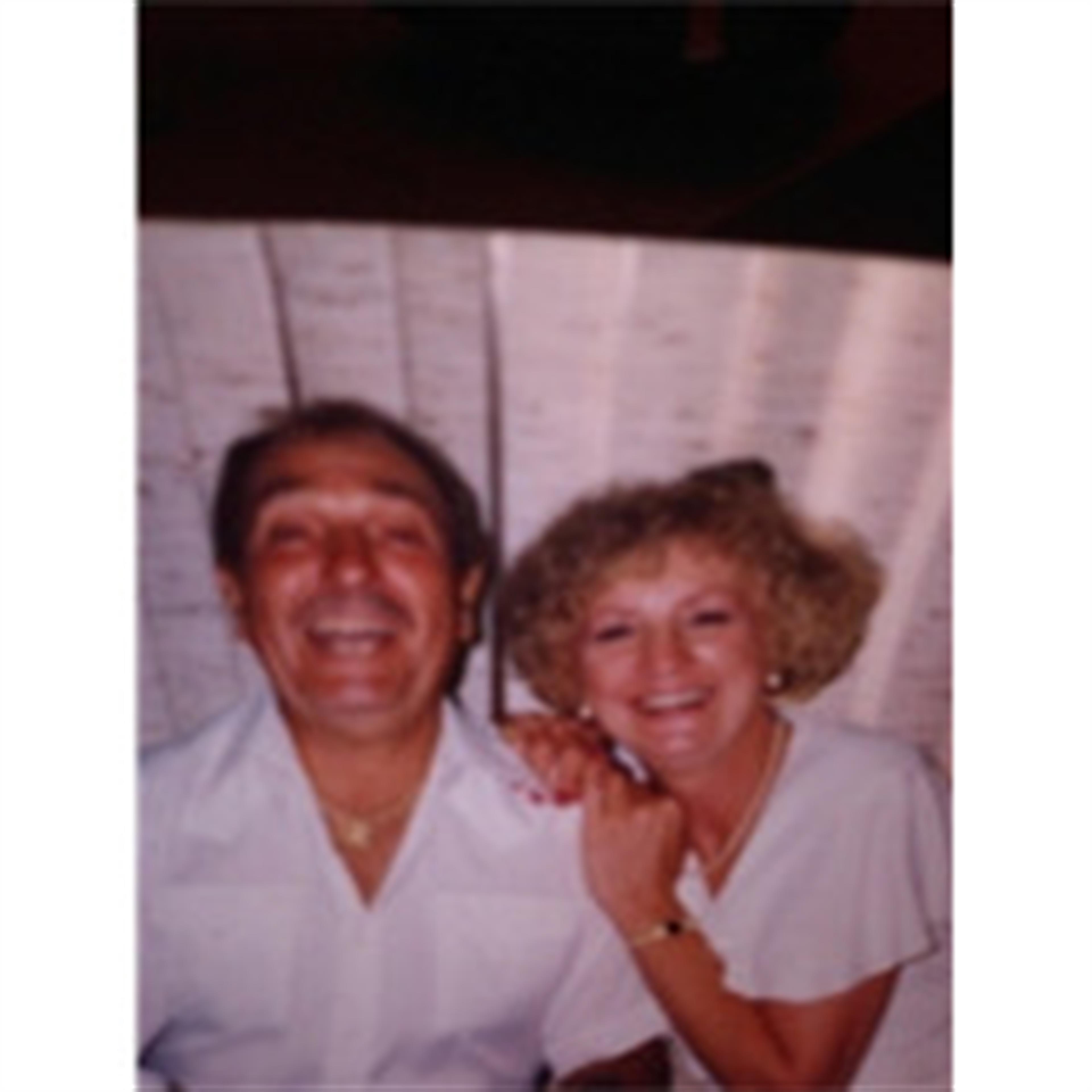 Dick W. Holt's obituary picture