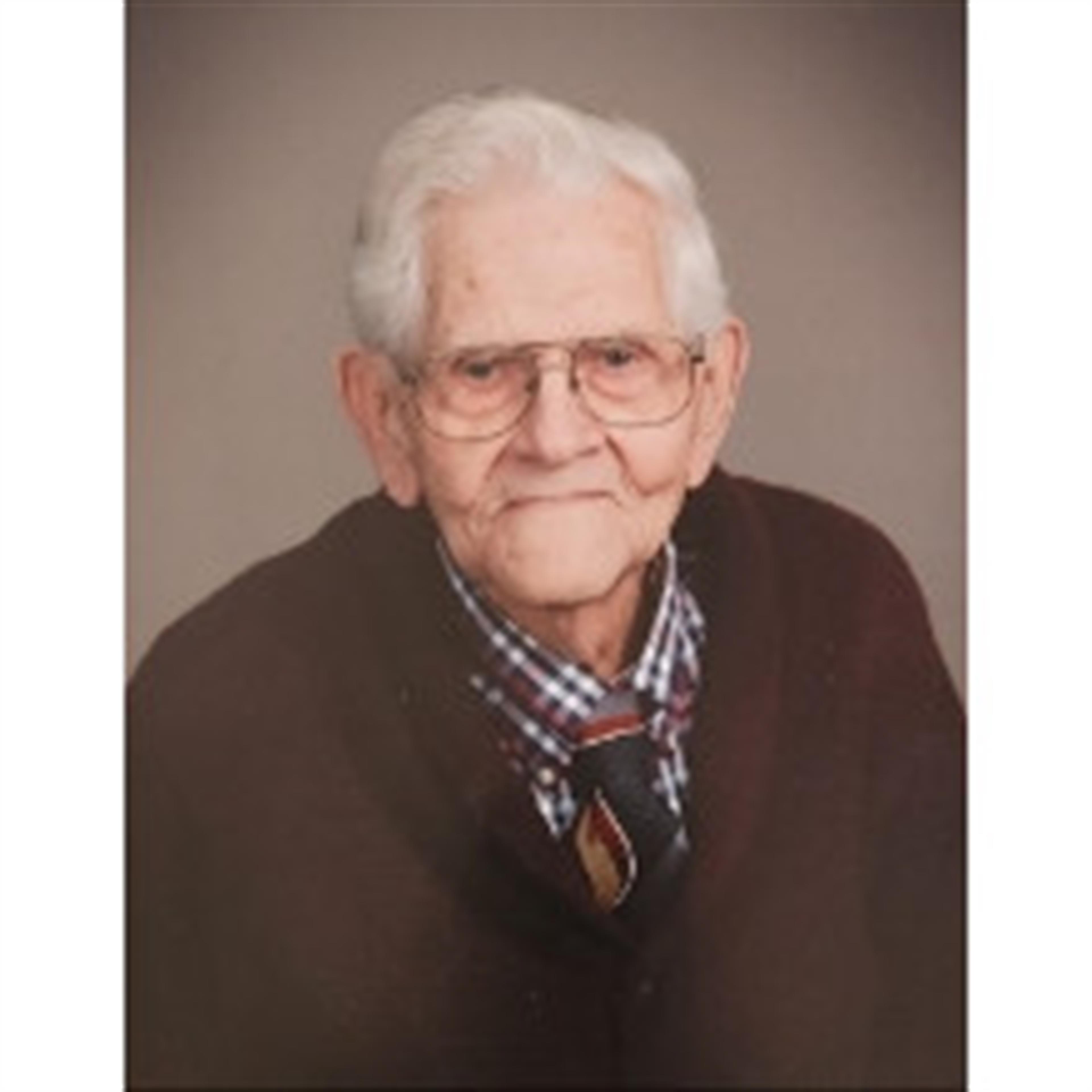 DeVere Holdridge Davis