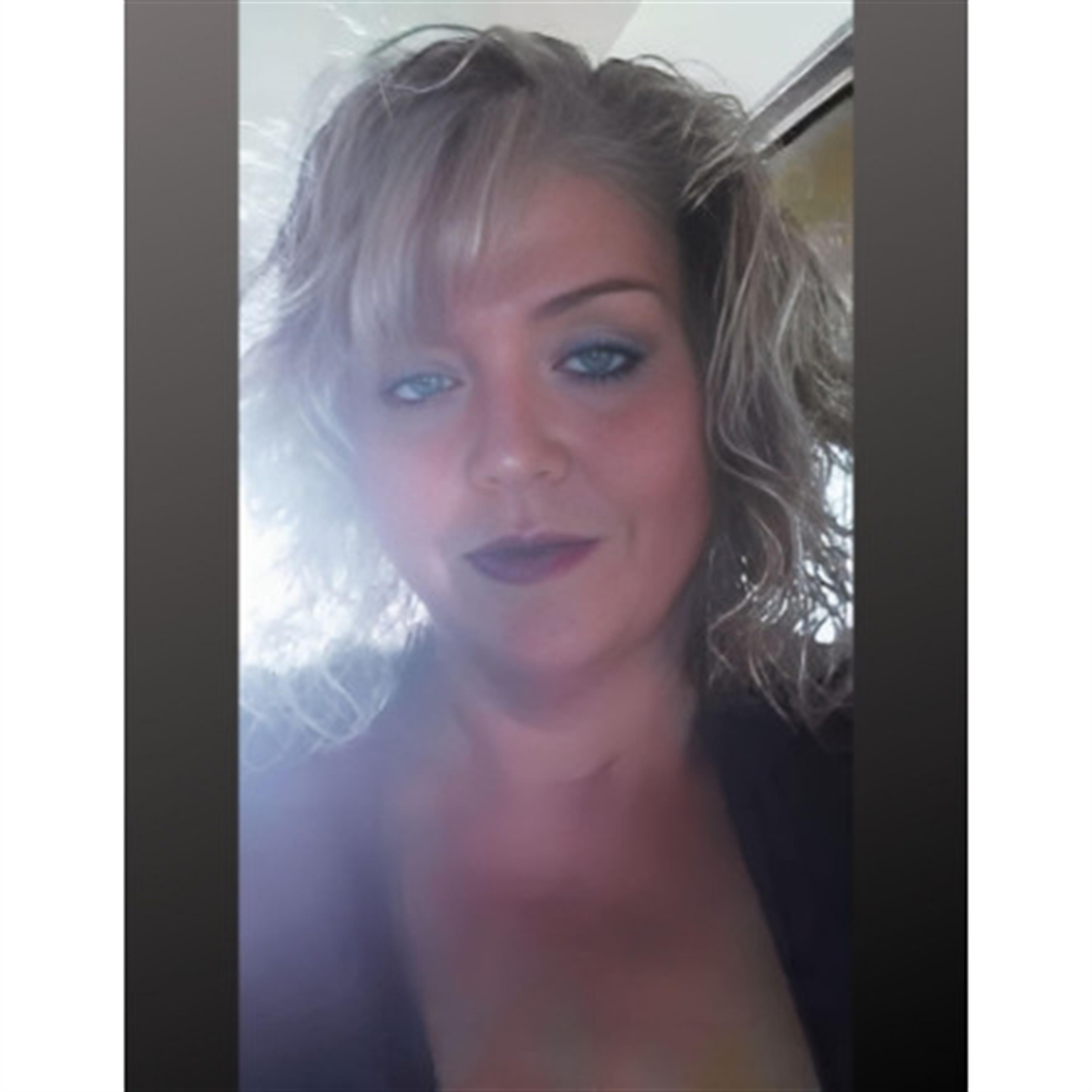 Nicole Linnette VanDyne