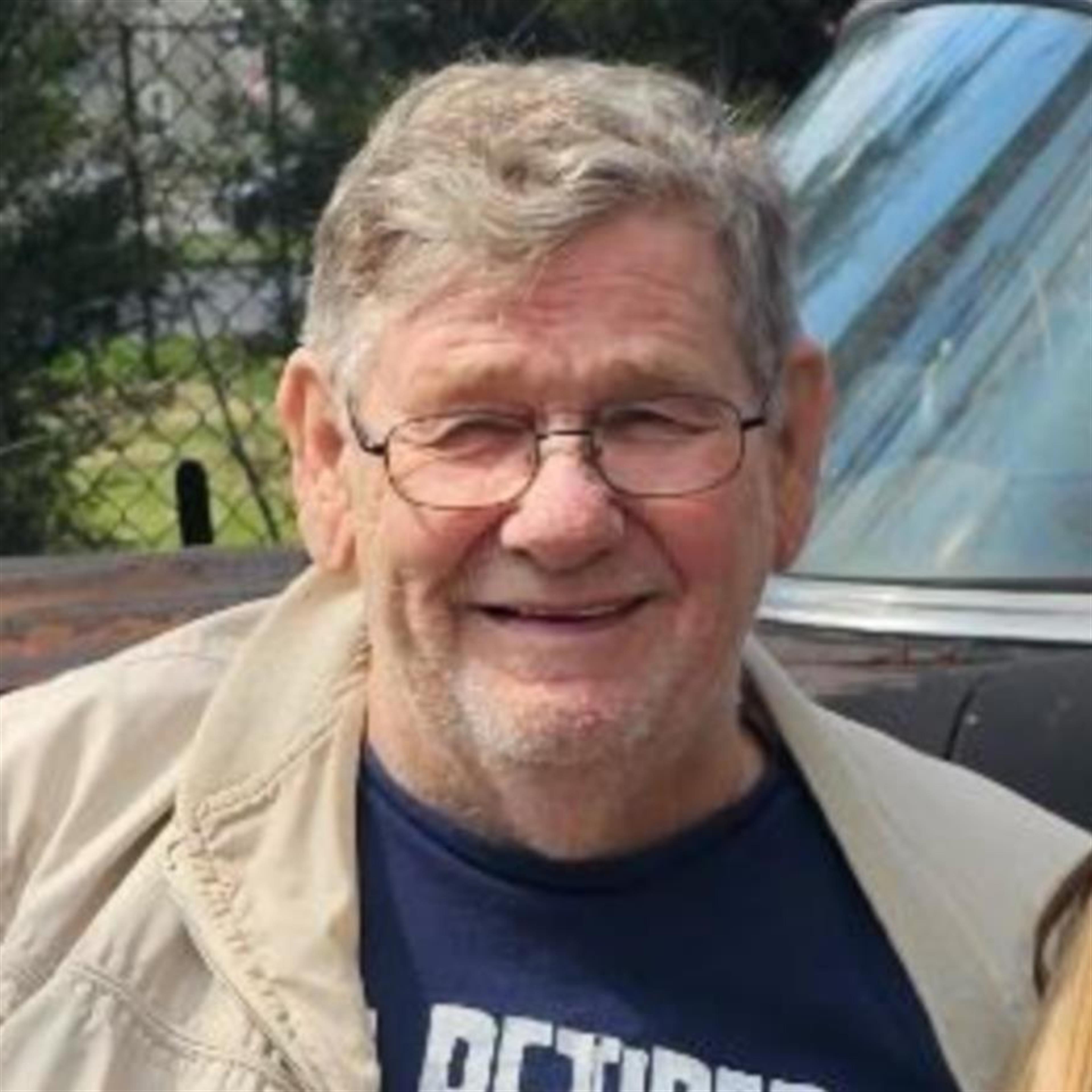 Roland D. Campbell's obituary picture