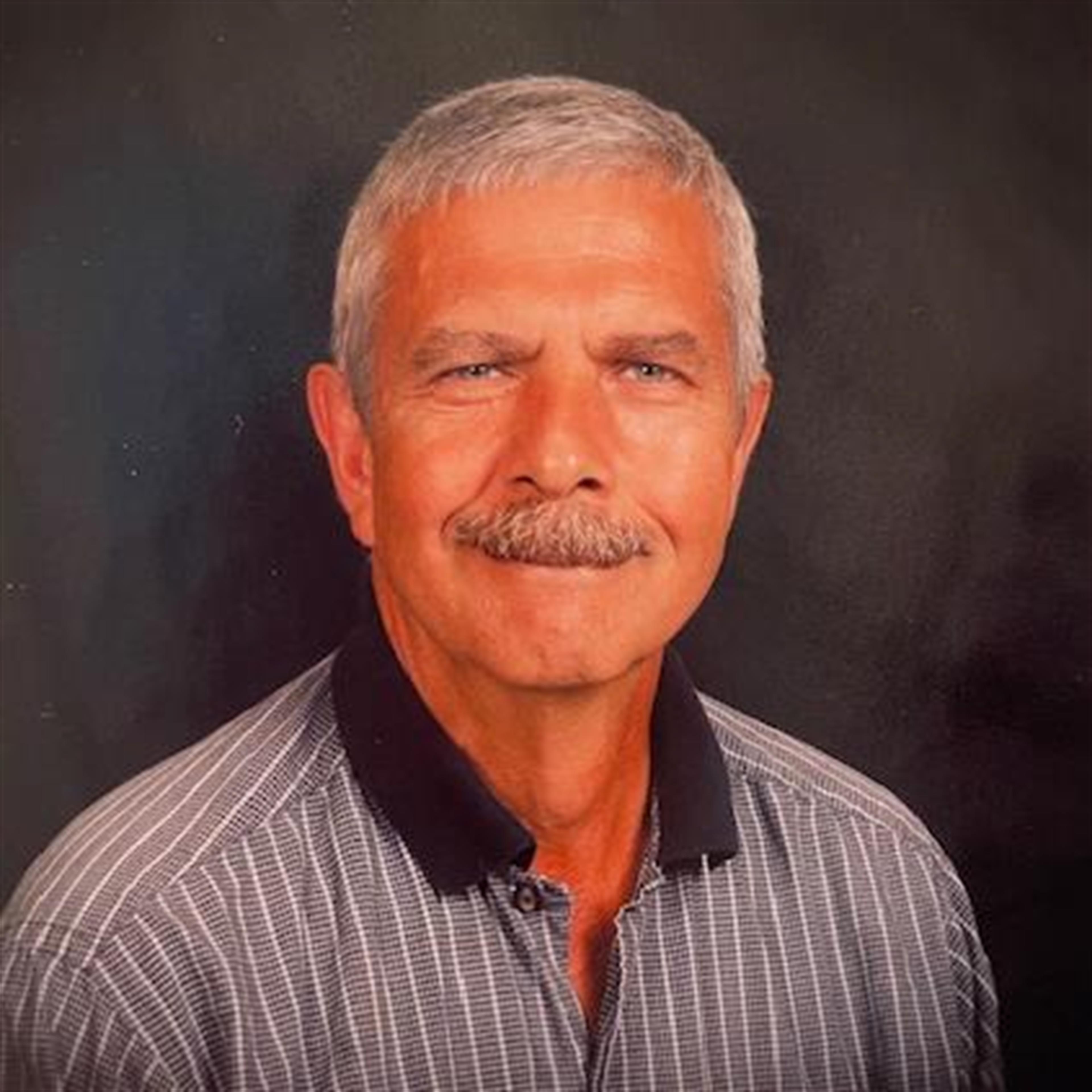 Roy Charles Pawlowski's obituary picture