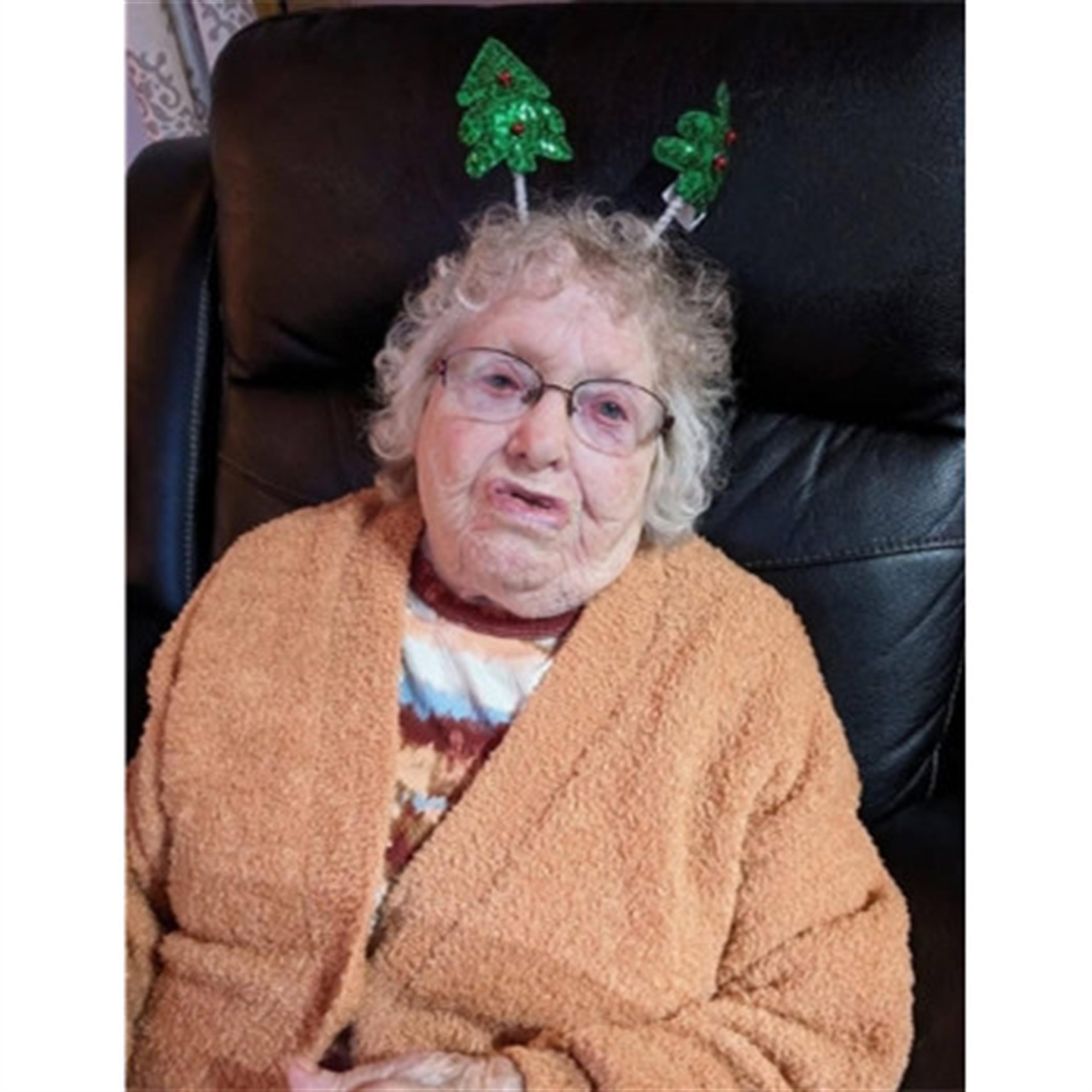 Irene Lola Towns' obituary picture