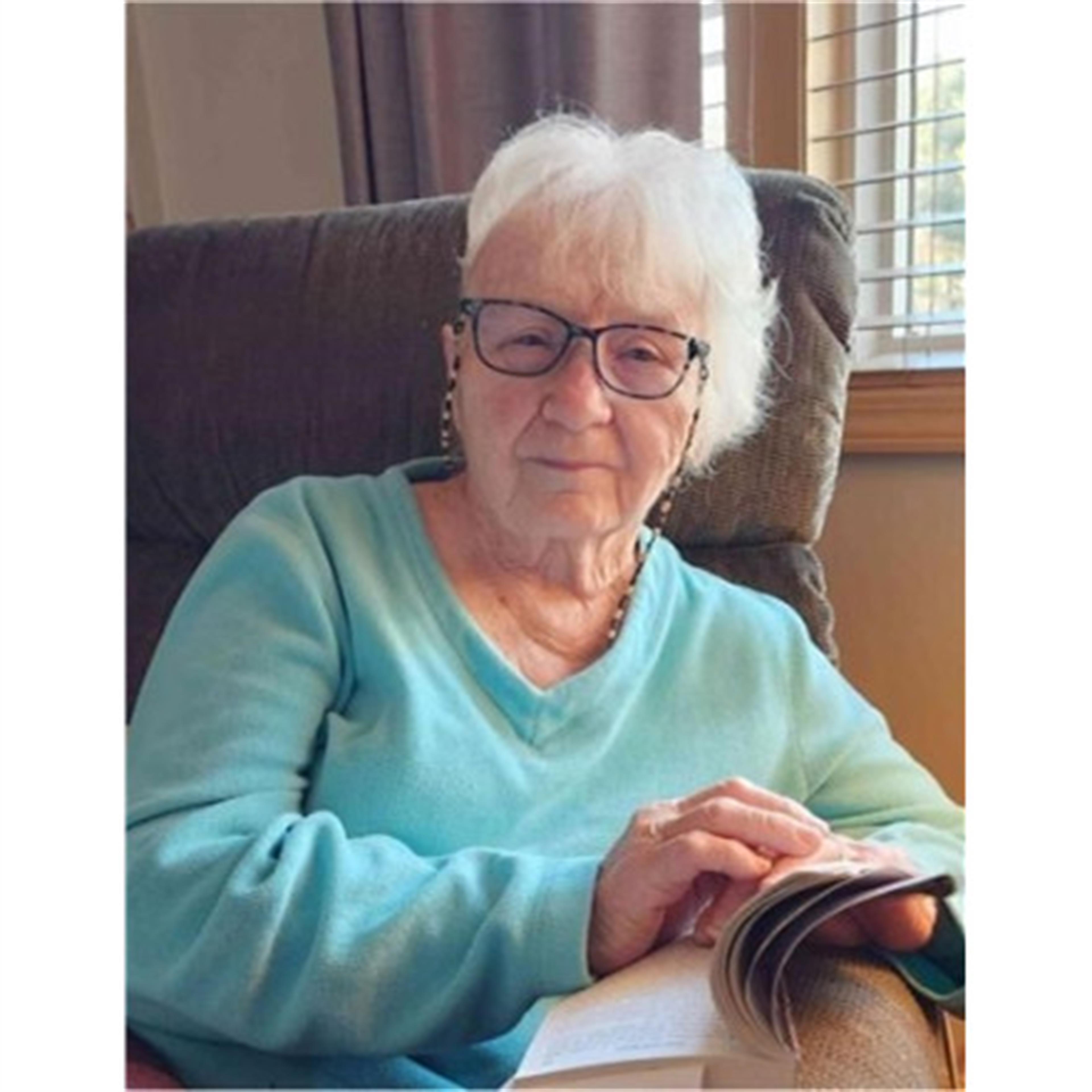 Barbara Elaine McNutt's obituary picture
