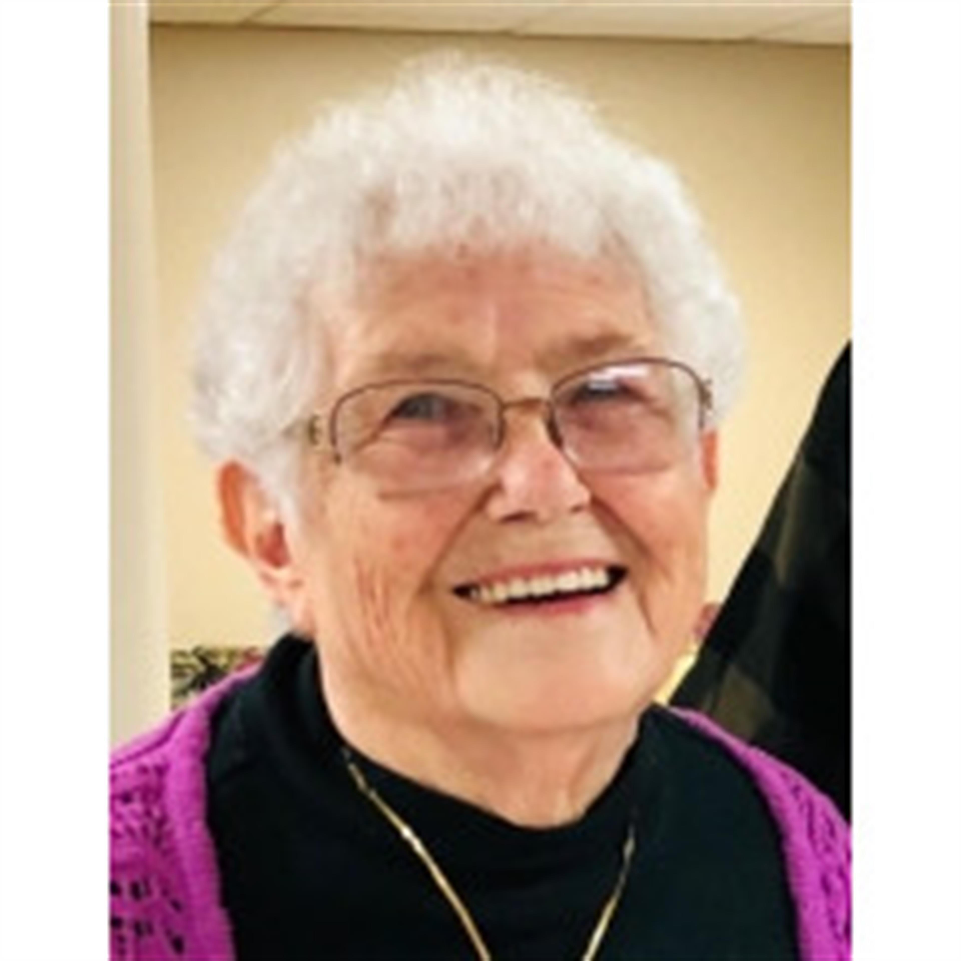 Maxine Lorraine Helms