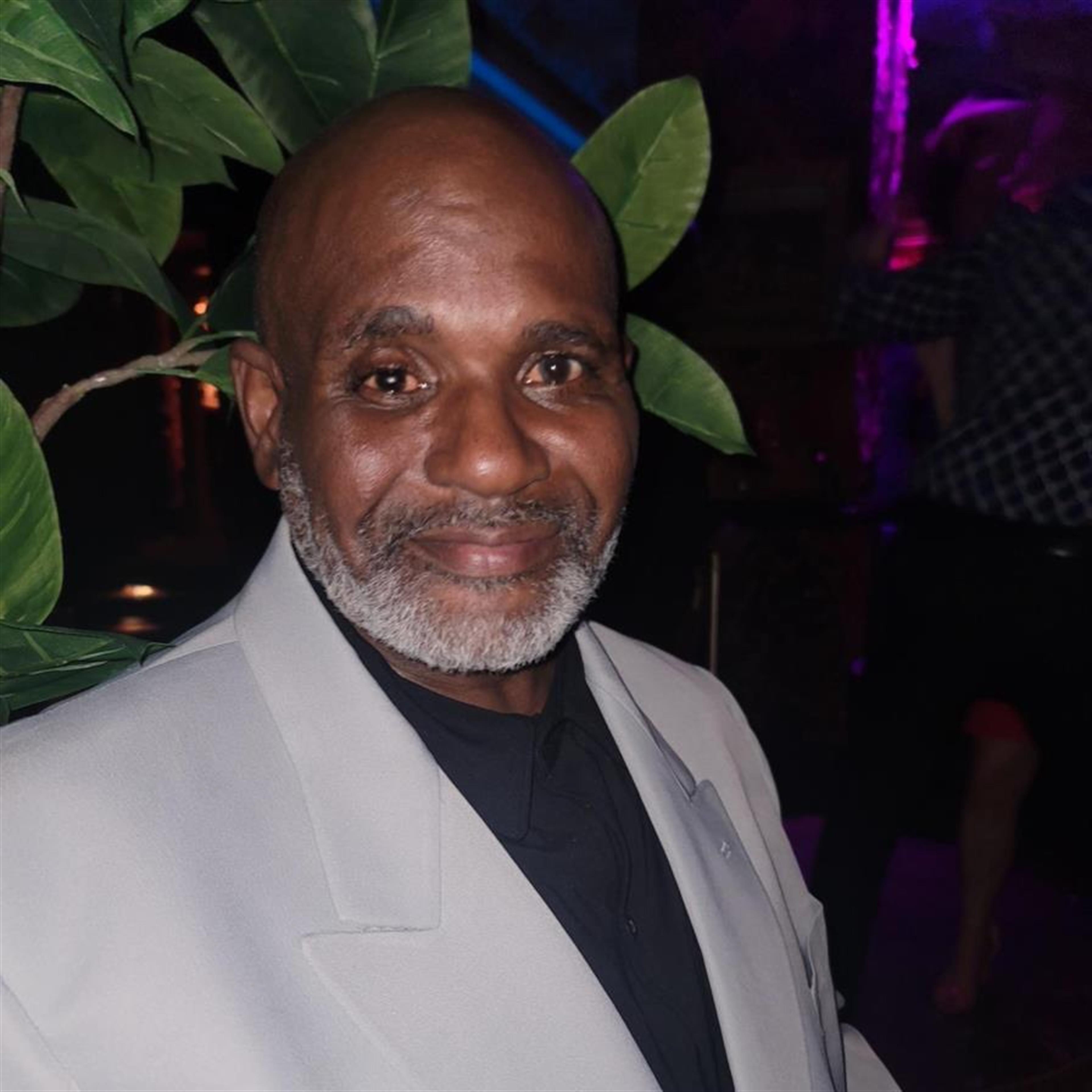 MR. CLINTON KELLY IV's obituary picture