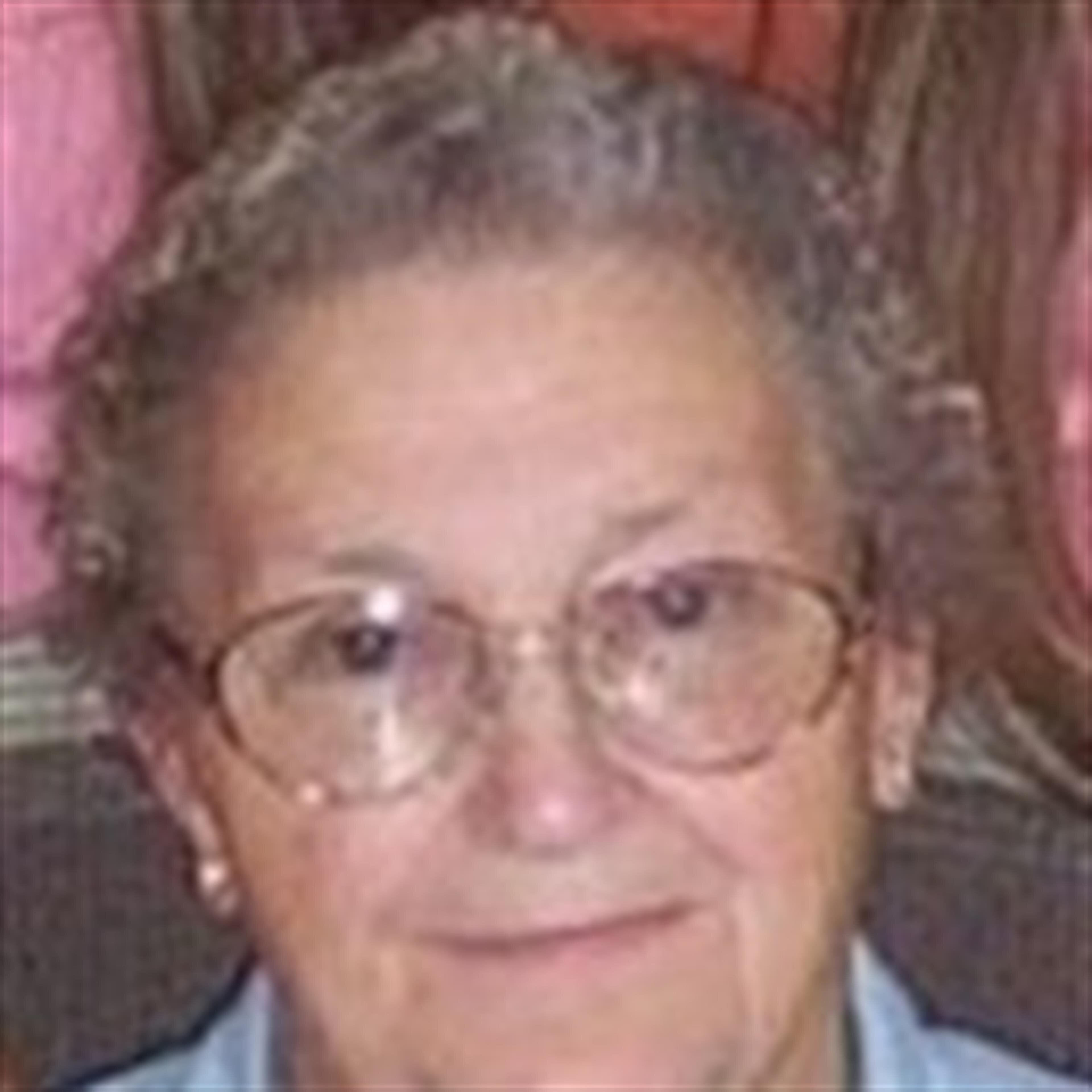 Doris  Marie Holt