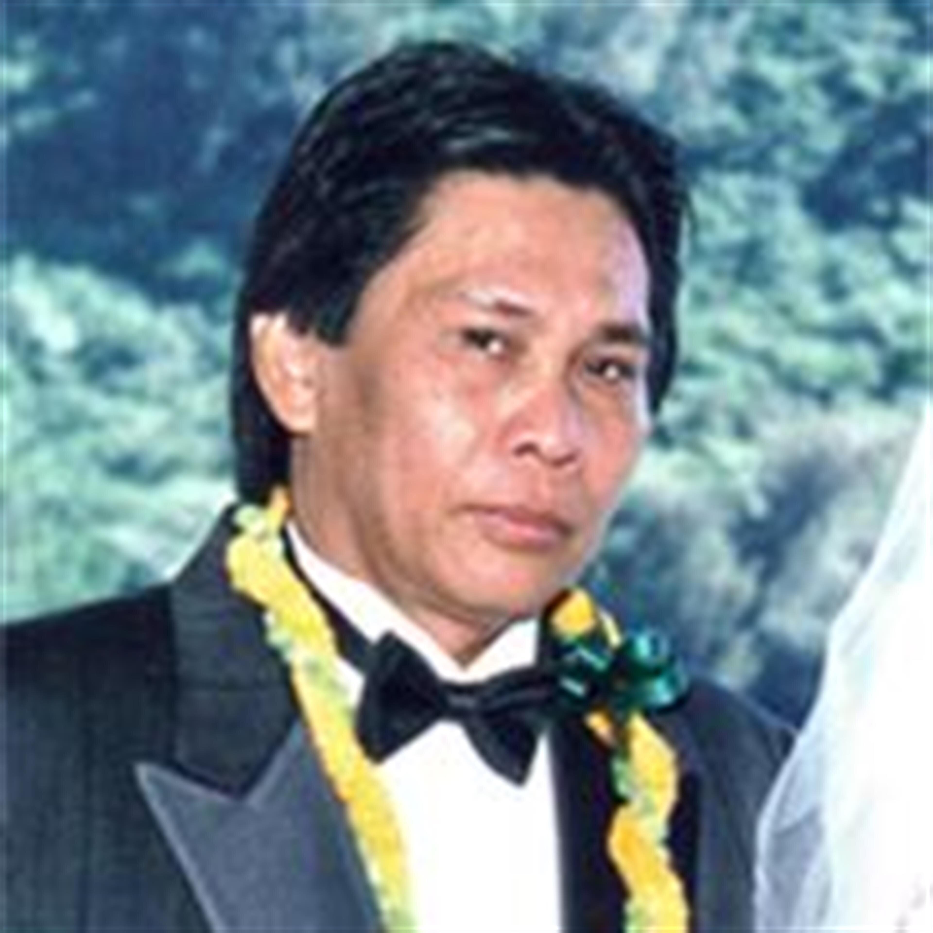 Arturo E. Sr.