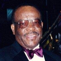 Willie Tucker<Sr.
