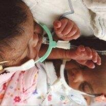 Infants Adamma & Adora Davenport